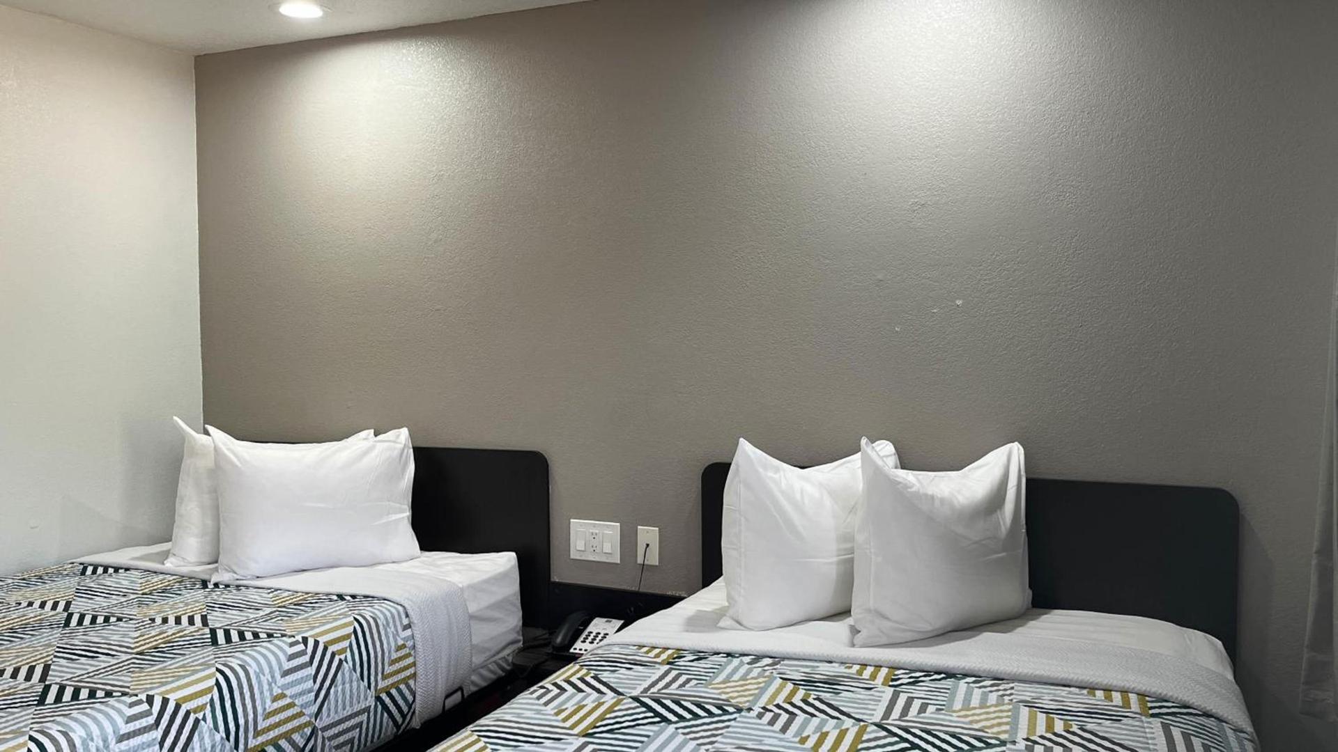 Motel 6 Dallas, TX – St. Augustine / HWY 175 photo 11