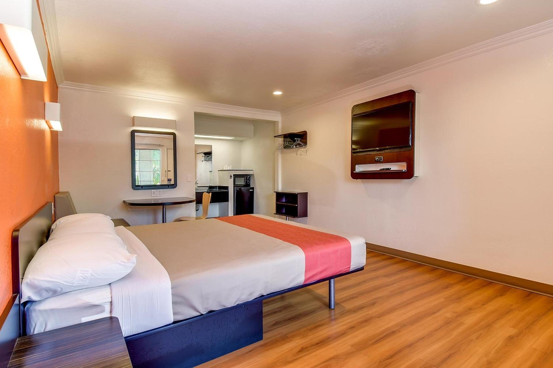Motel 6 Garden Grove photo 43