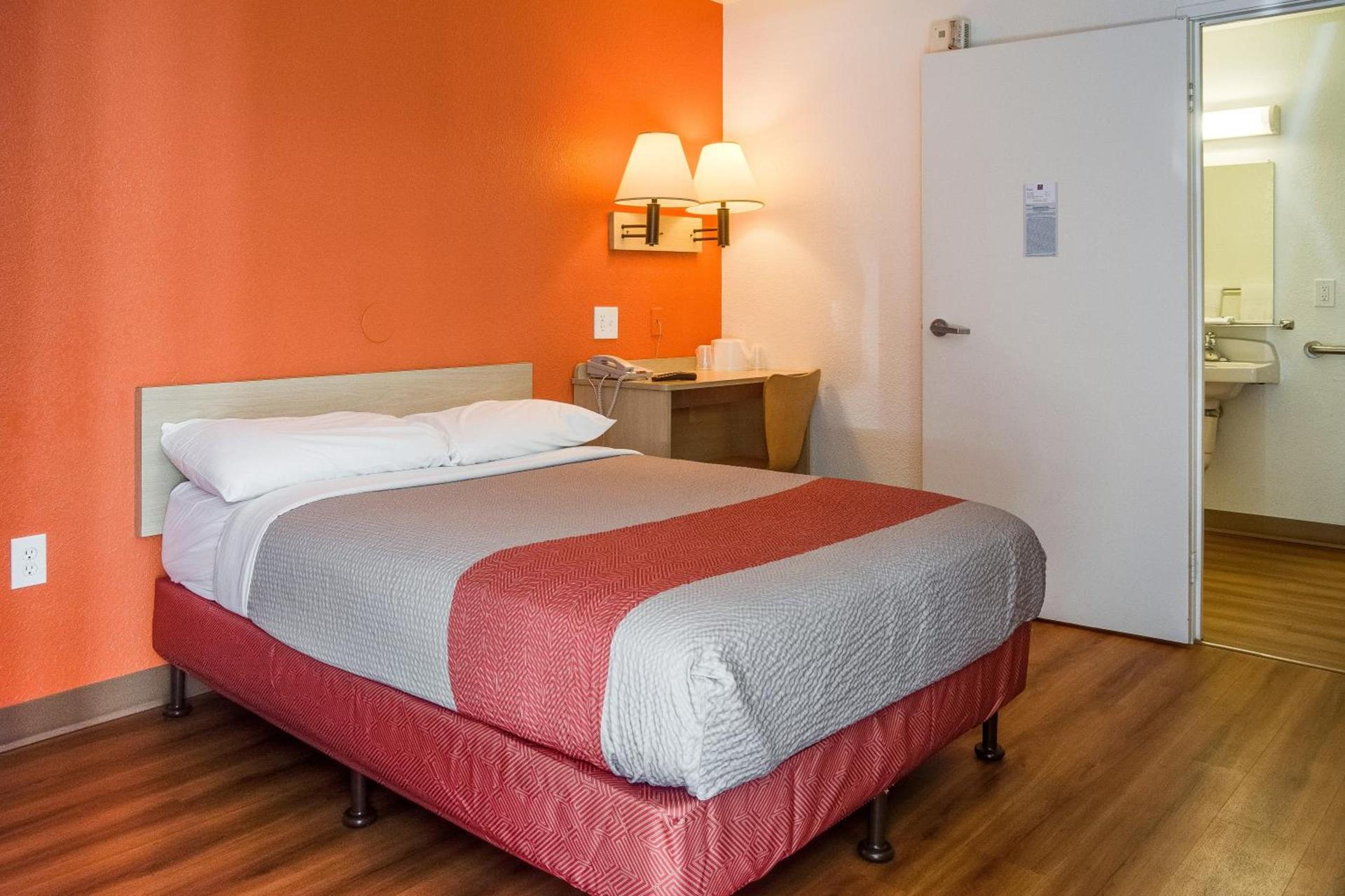 Motel 6-Kelso, WA - Mt. St. Helens photo 35