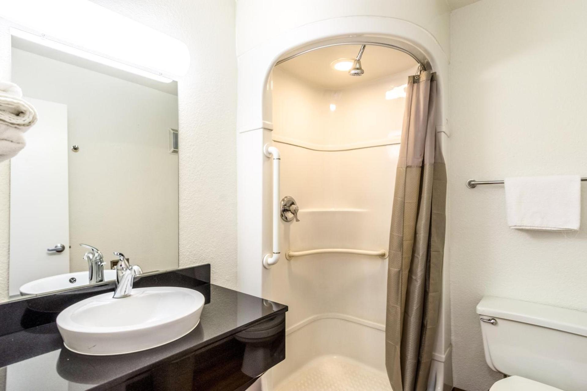Motel 6-Redding, CA - Central photo 35