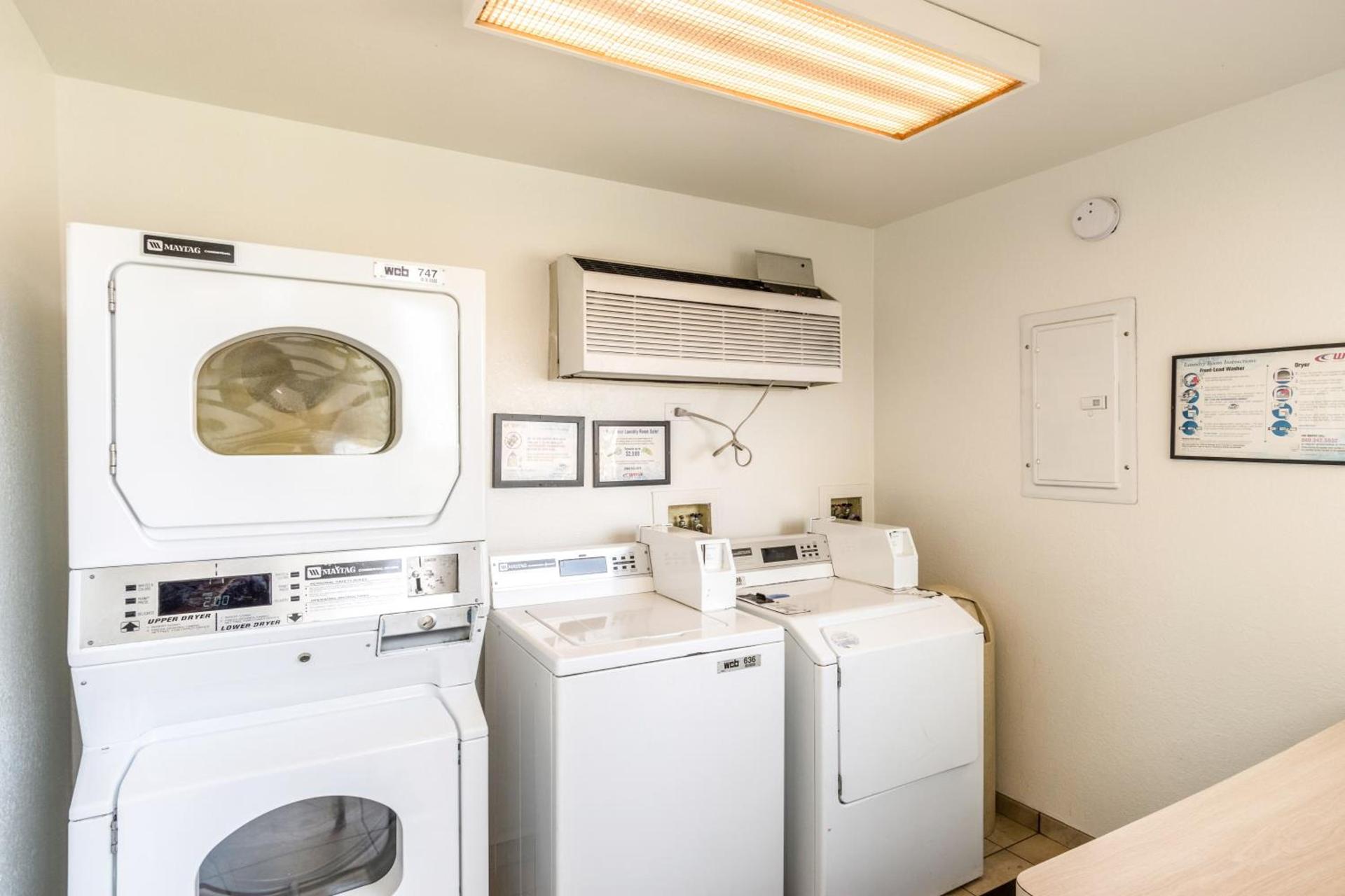 Motel 6-Redding, CA - Central photo 34
