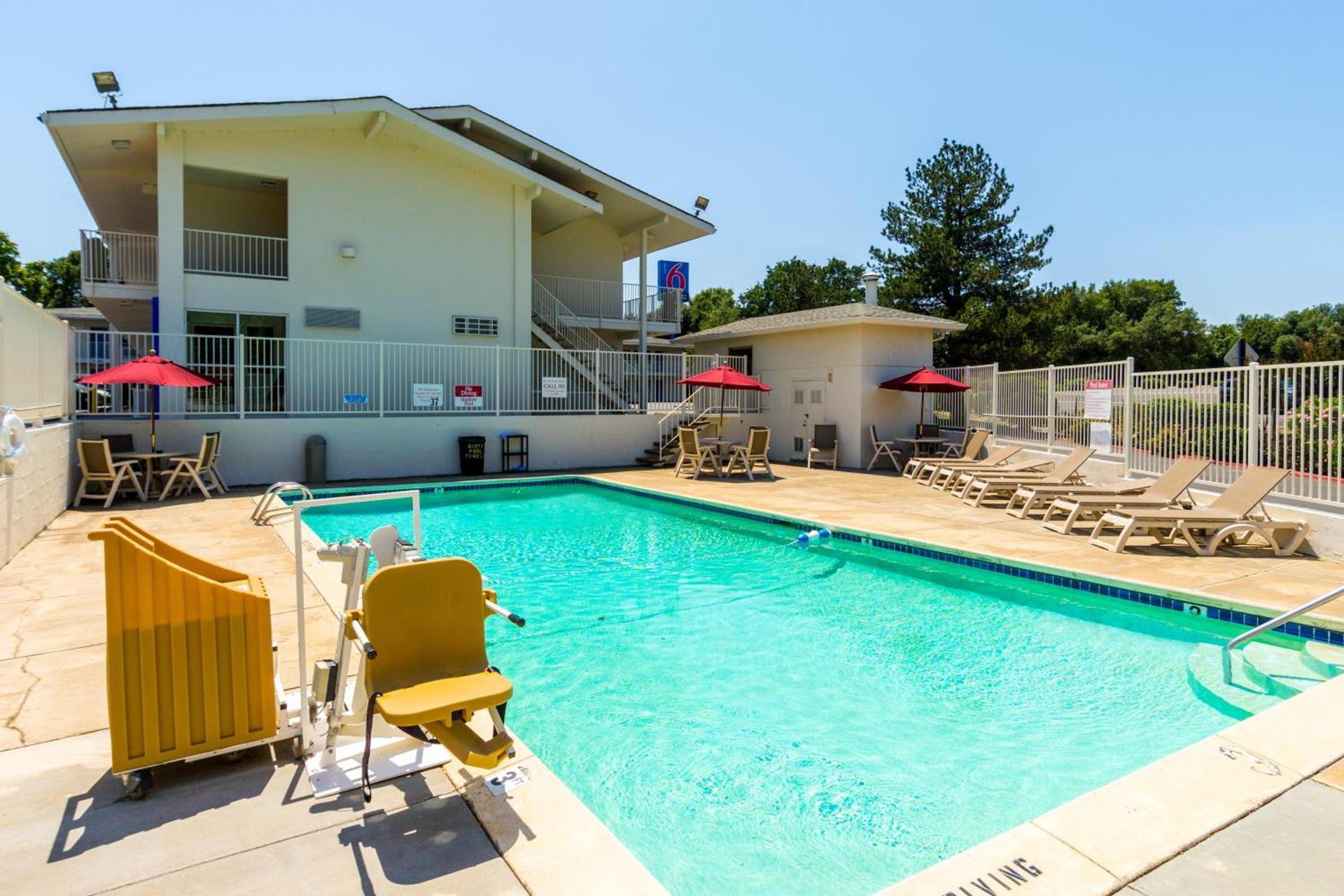 Motel 6-Redding, CA - Central photo 11