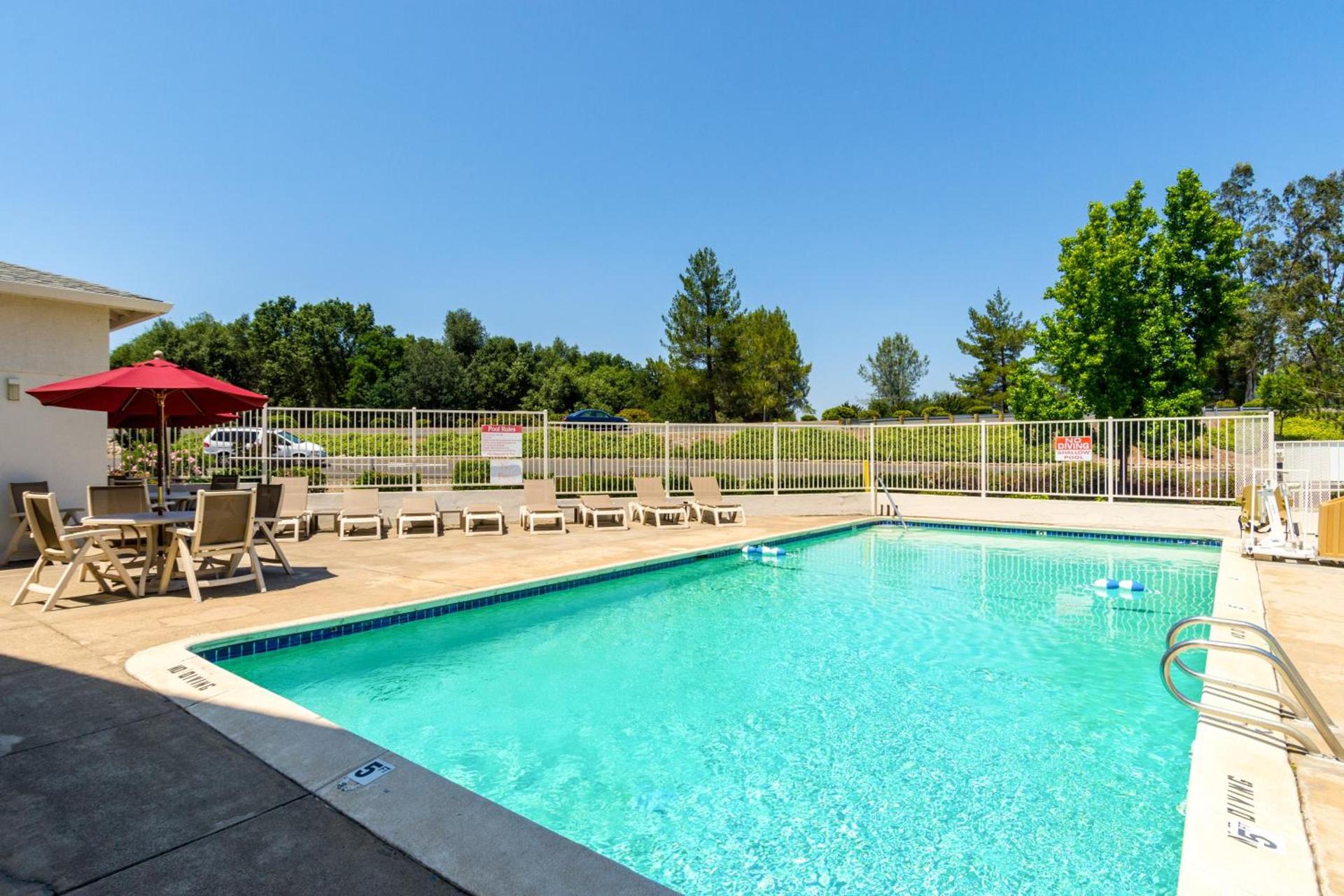 Motel 6-Redding, CA - Central photo 13