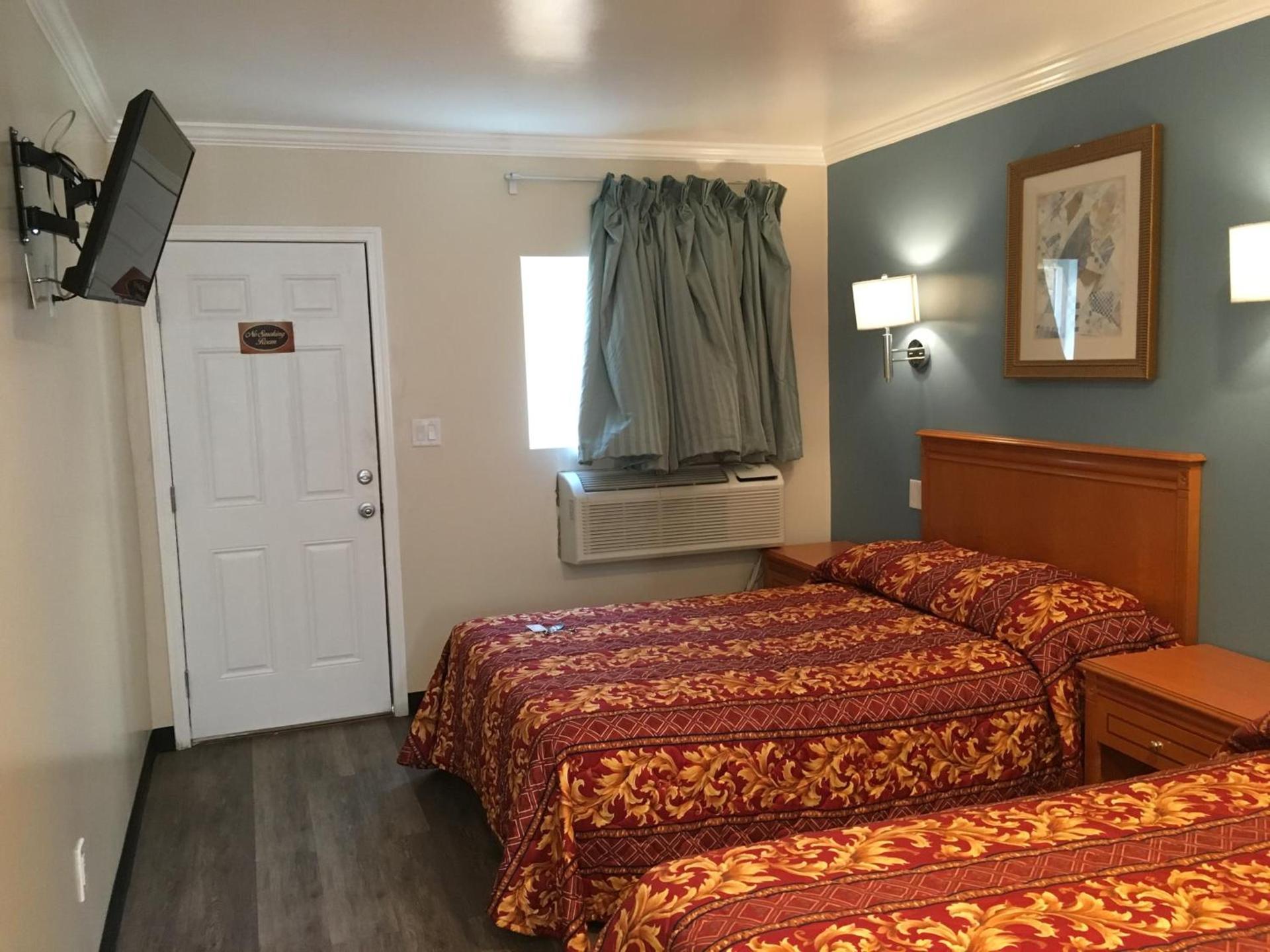 Lincoln Park Motel photo 9