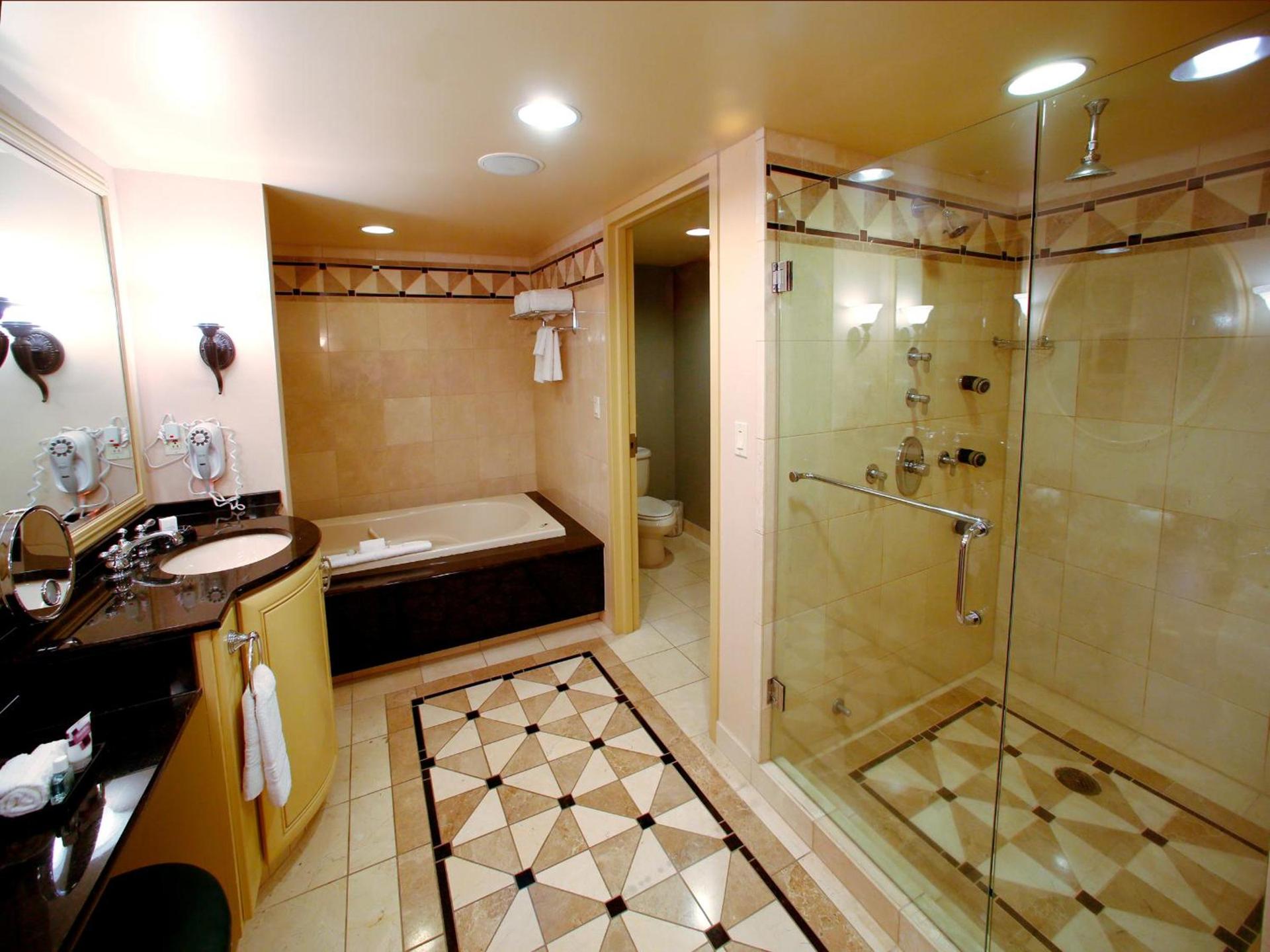 Harrah's Kansas City Hotel & Casino - A Caesars Rewards Destination photo 11