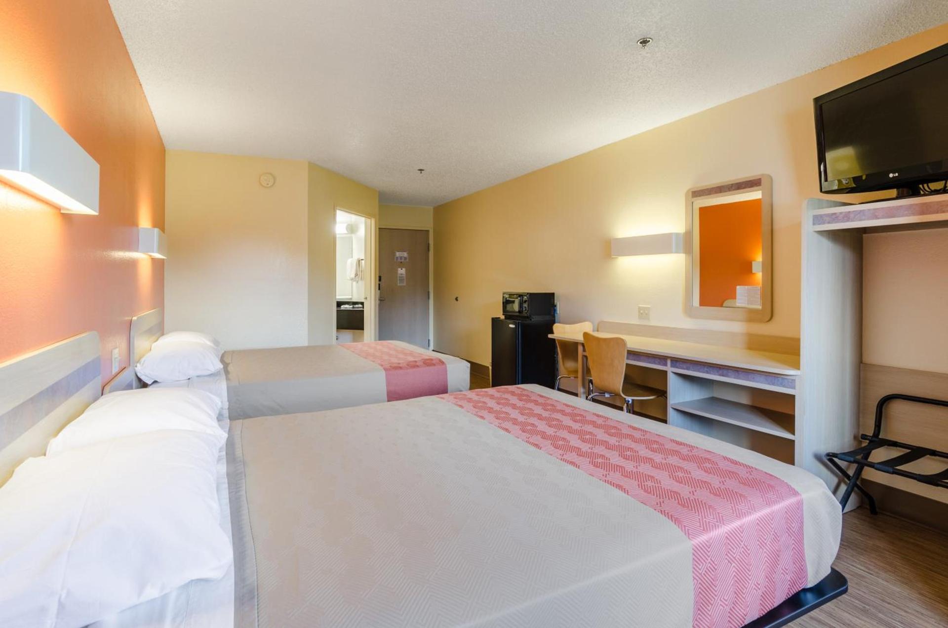 Motel 6-Bristol, VA photo 11