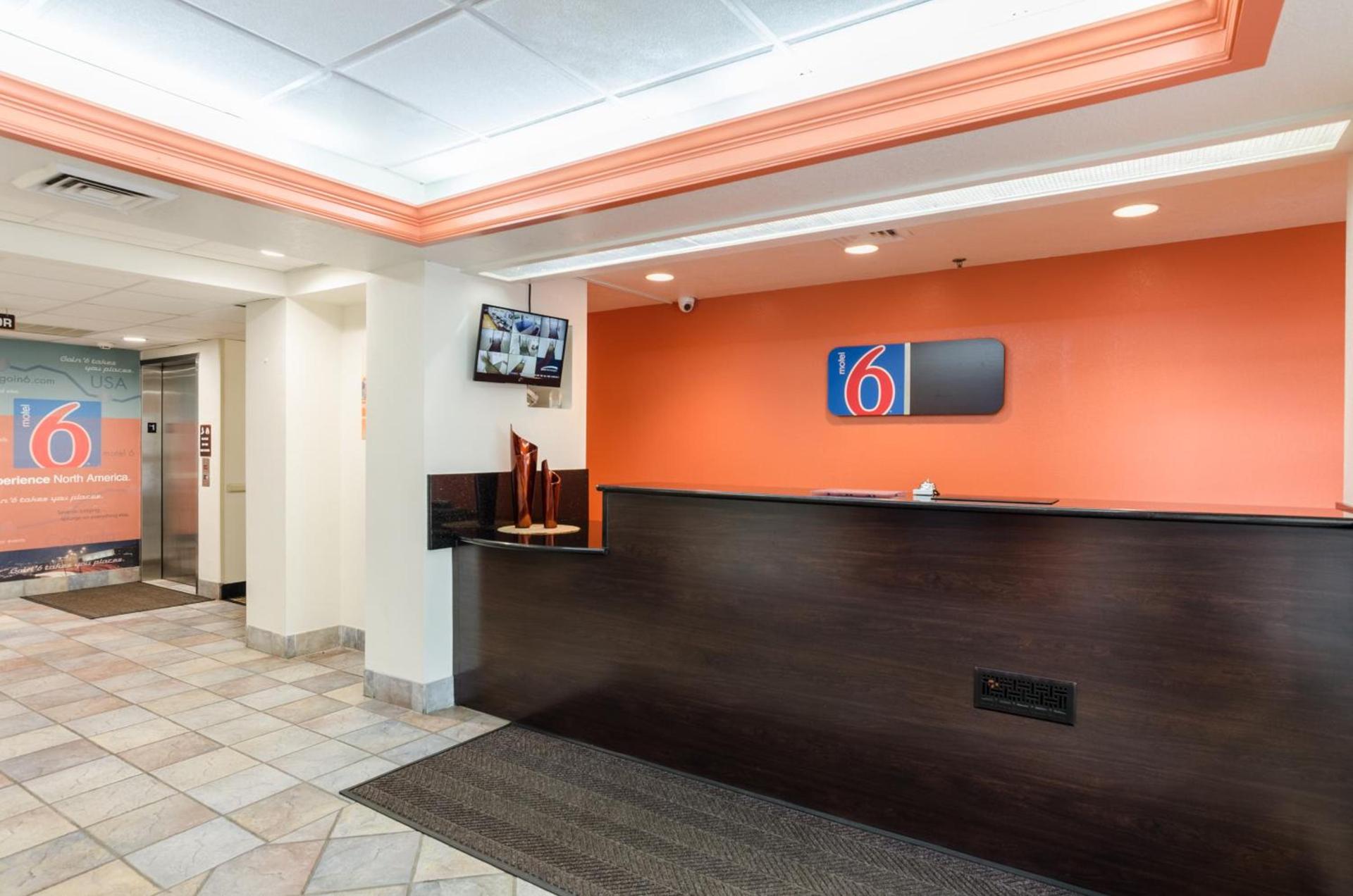 Motel 6-Bristol, VA photo 8