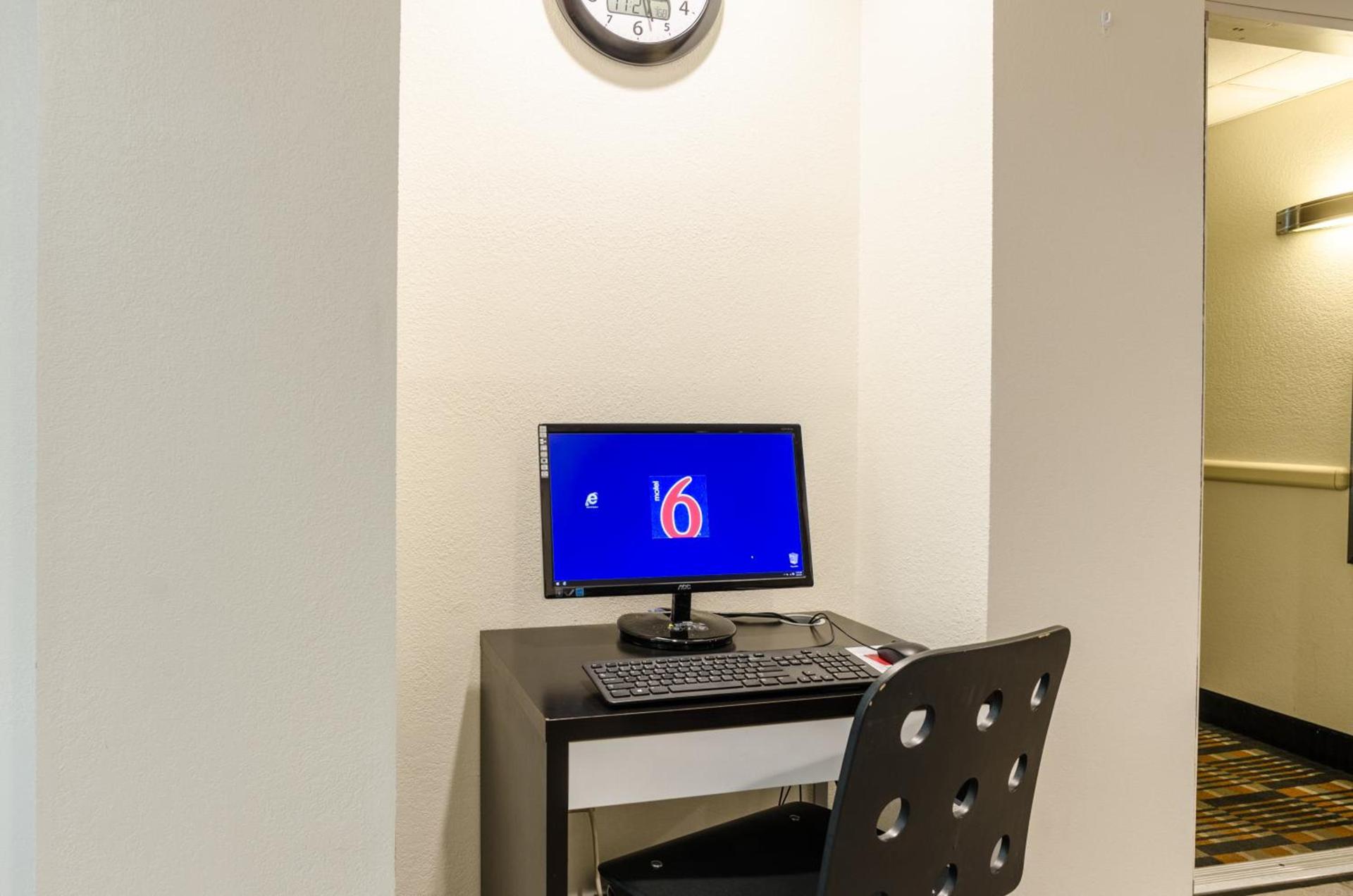 Motel 6-Bristol, VA photo 29