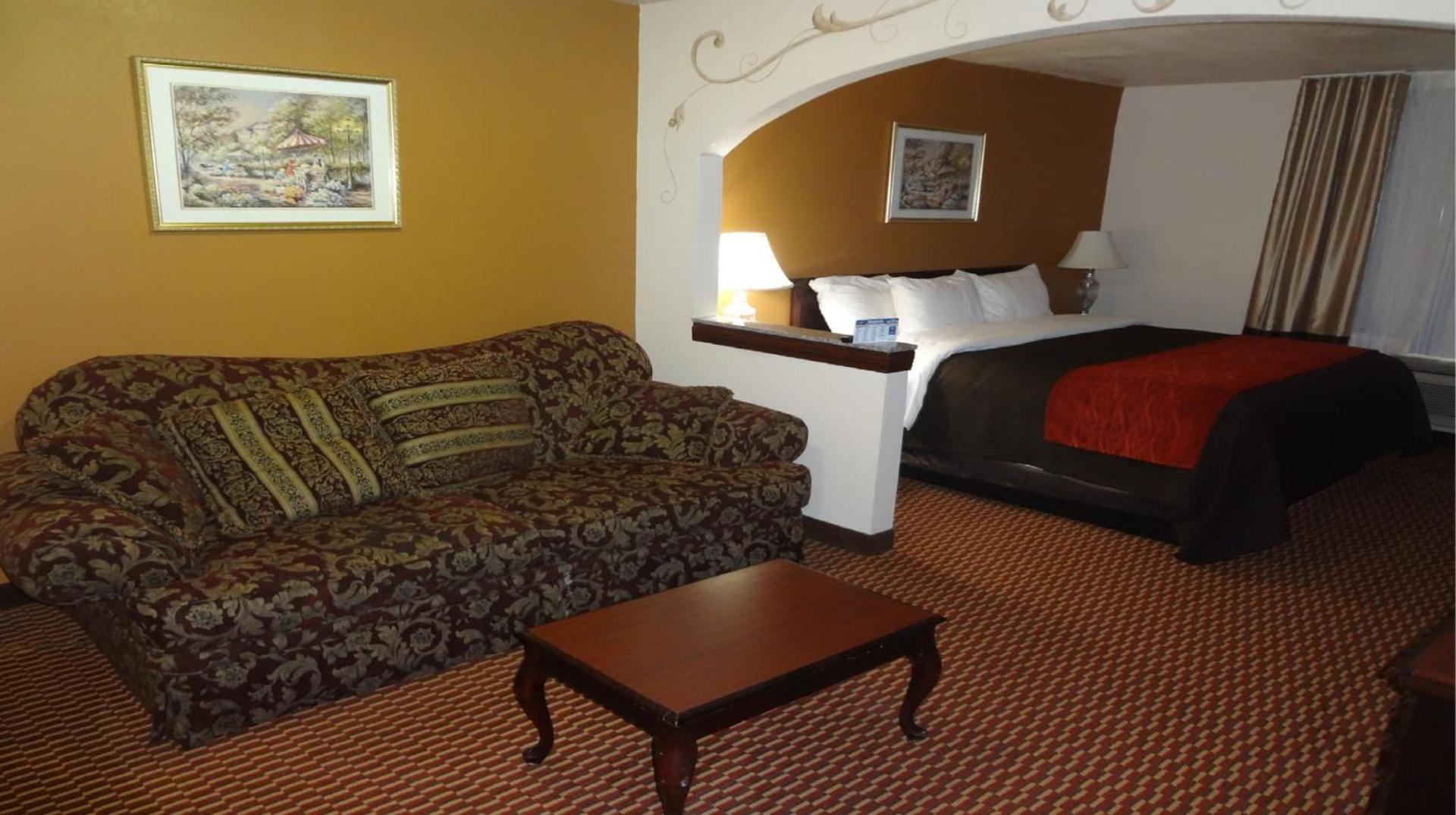 Quality Inn & Suites Oklahoma City North photo 50