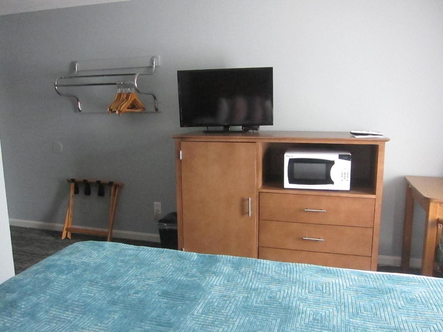 Hampton Village Inn photo 26