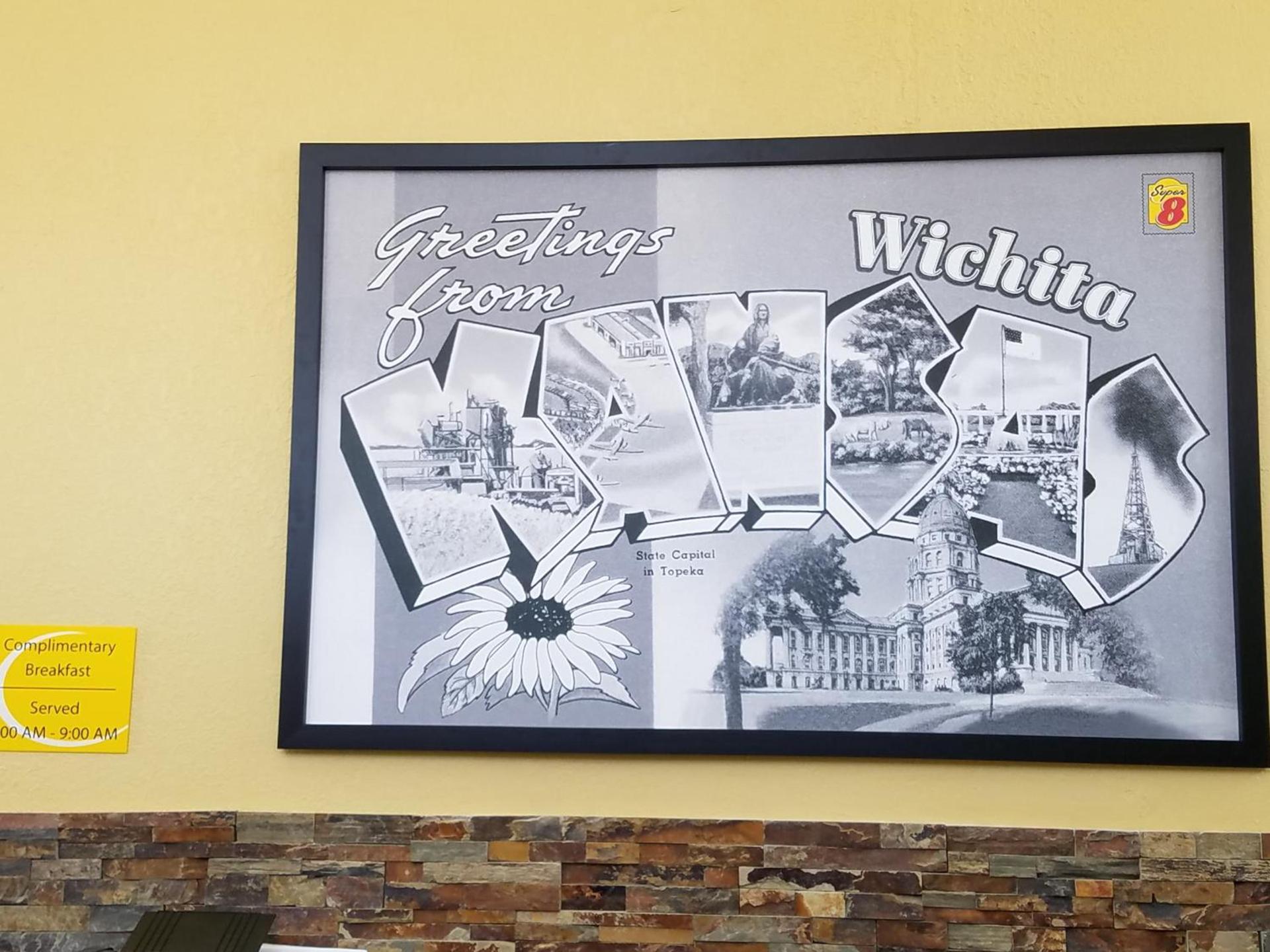 Super 8 by Wyndham Wichita Airport West Kellogg photo 57