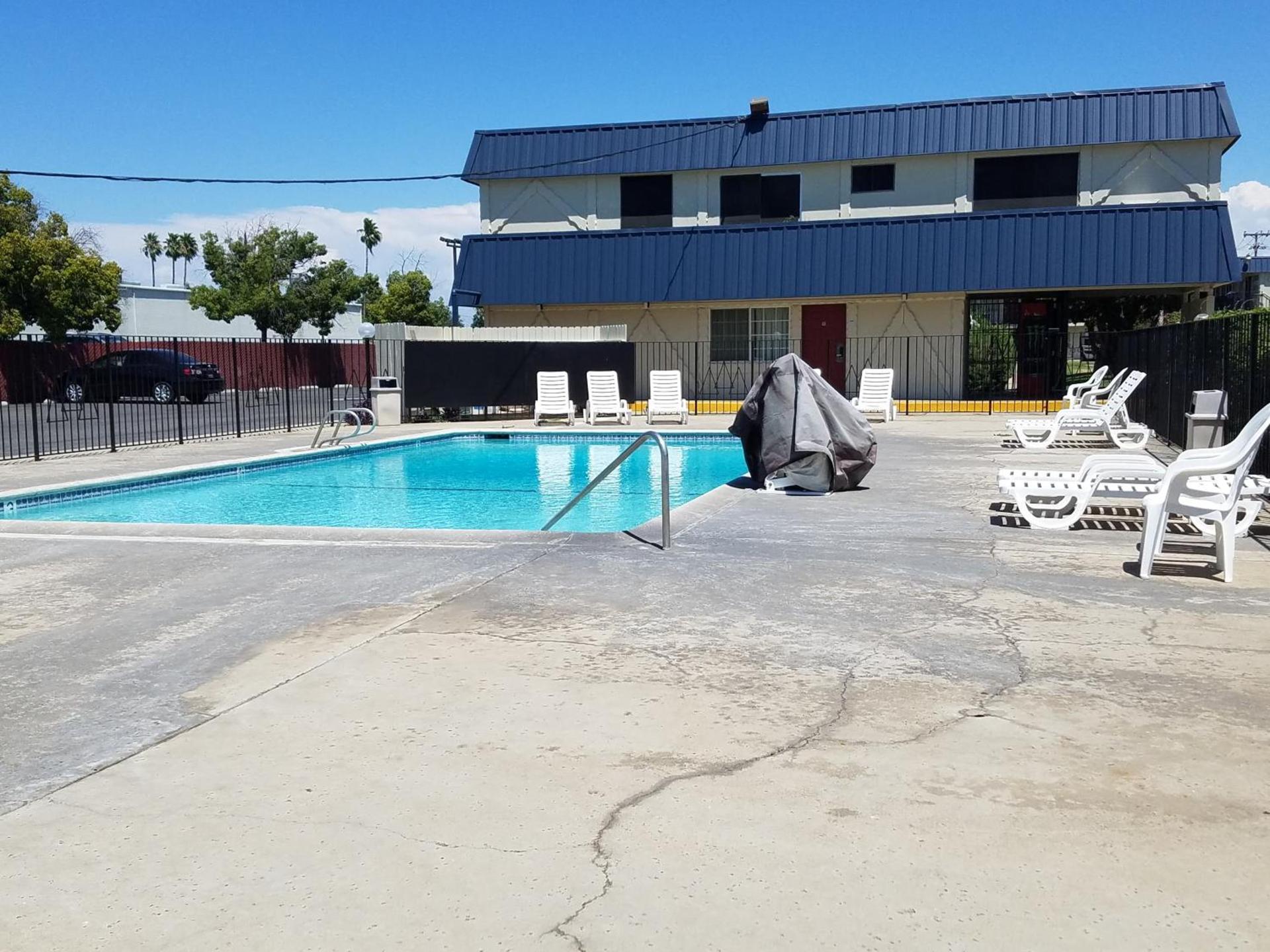 Economy Inn Fresno Yosemite '''NEWLY REMODELED''' photo 10