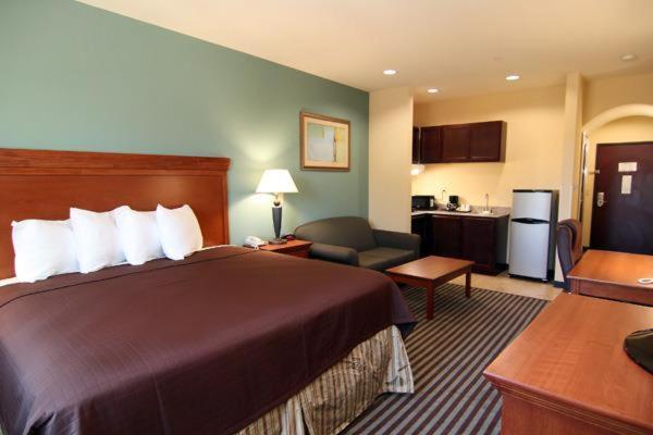Quality Inn & Suites - Marlin photo 9
