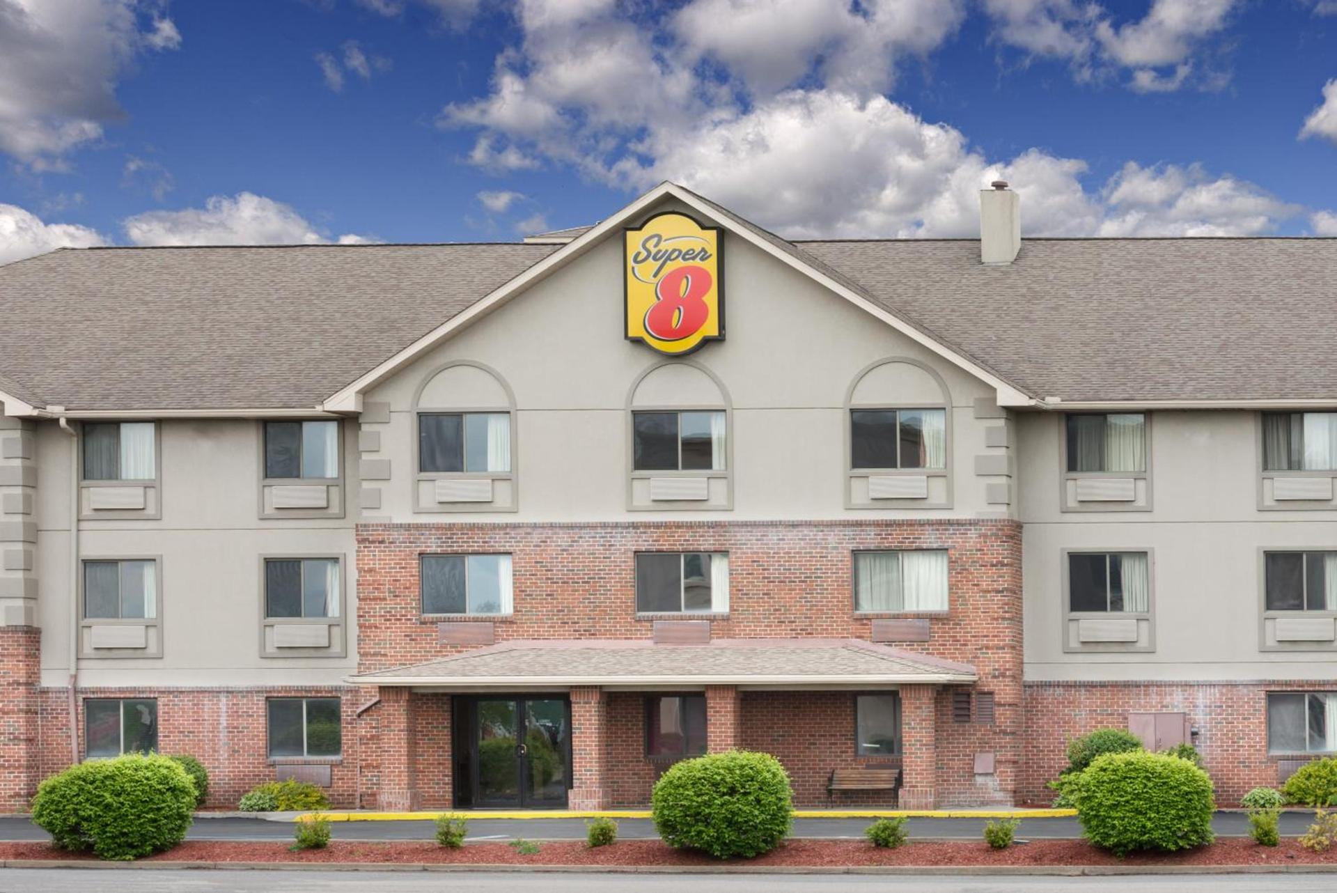 Super 8 by Wyndham Morgantown photo 18