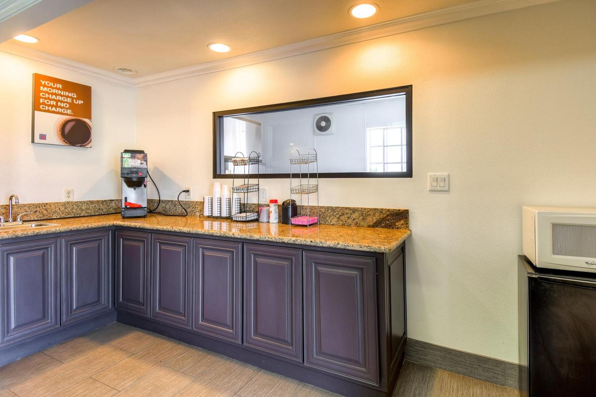Motel 6-Menifee, CA photo 37