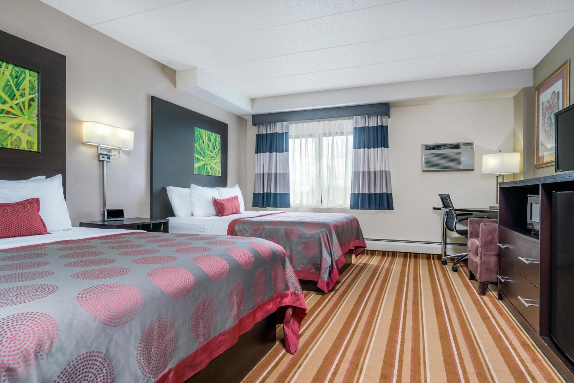 Ramada by Wyndham Minneapolis Golden Valley photo 9