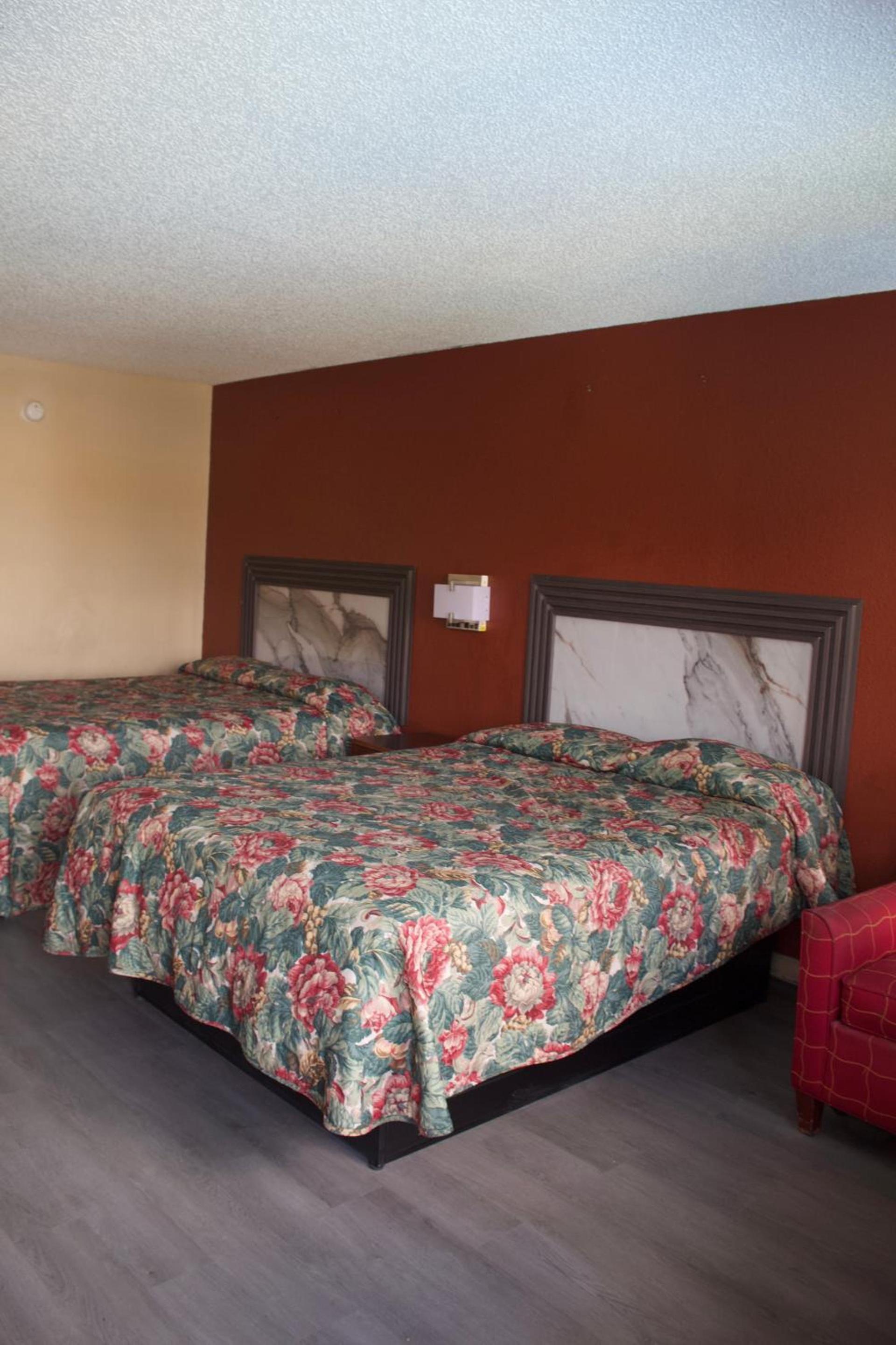 Oak Ridge Inn photo 13