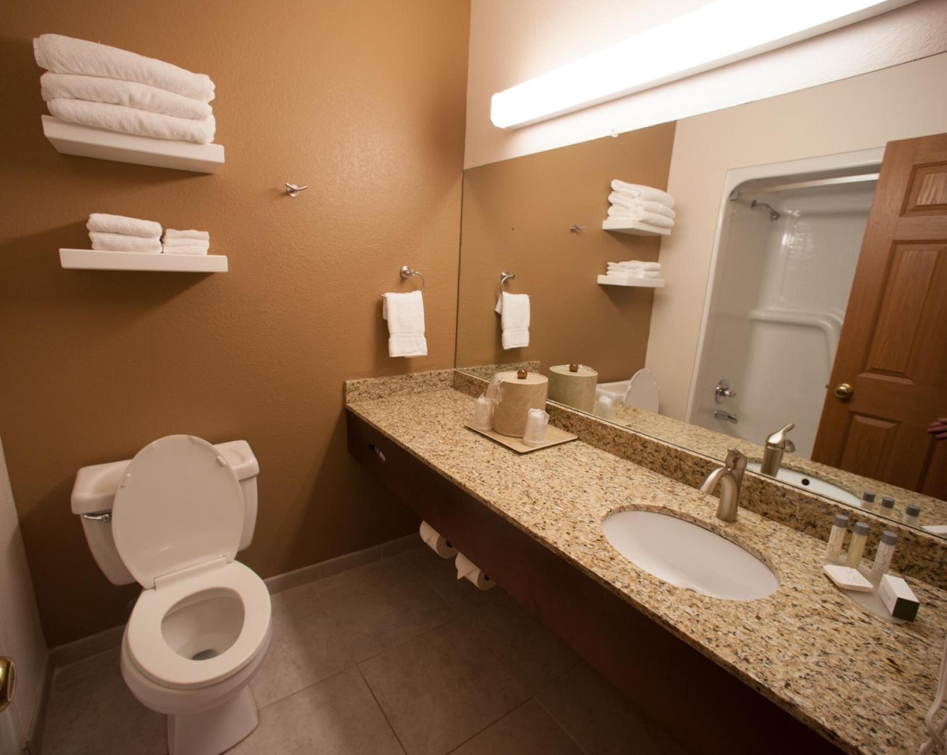 Northfield Inn Suites and Conference Center photo 25