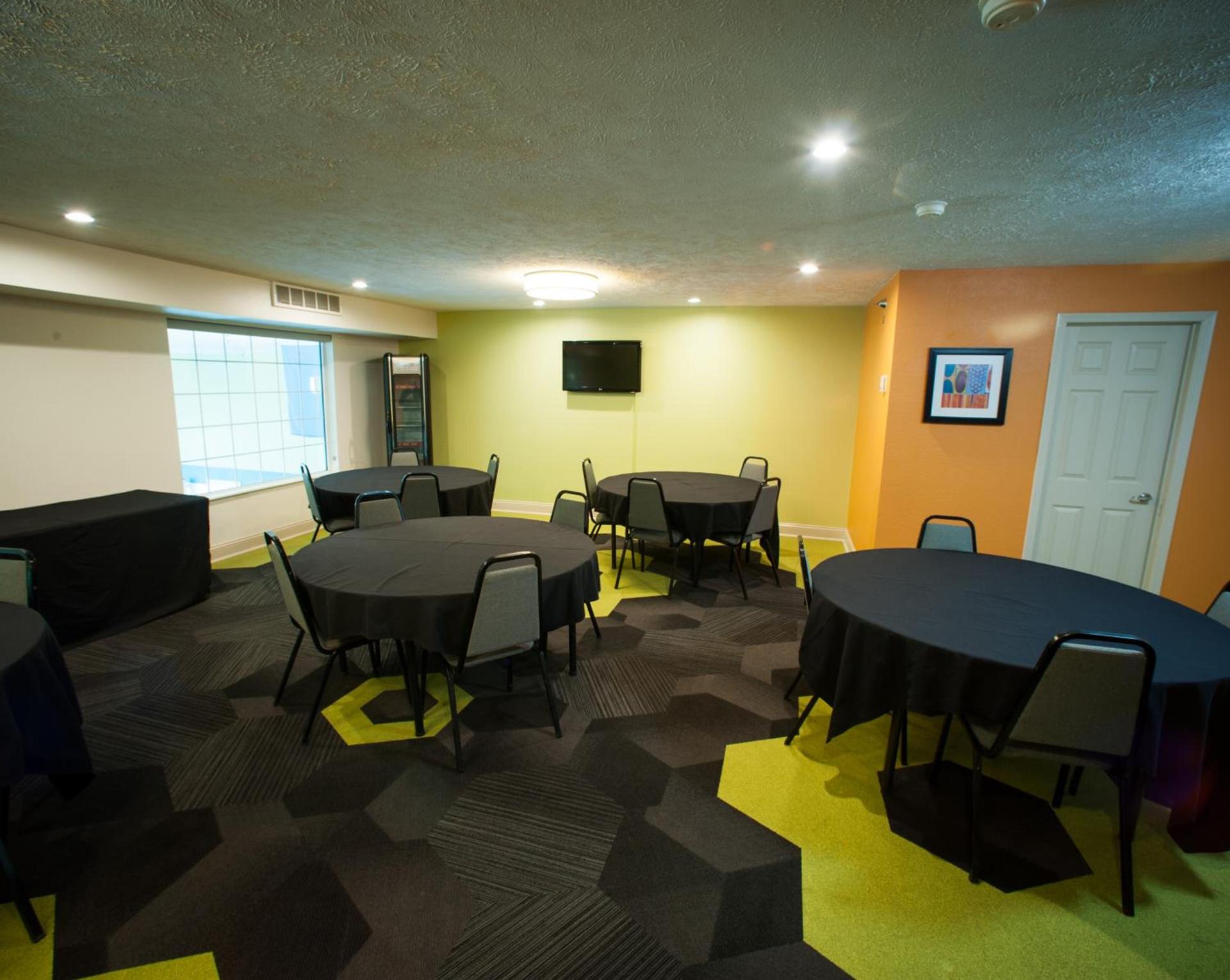 Northfield Inn Suites and Conference Center photo 44