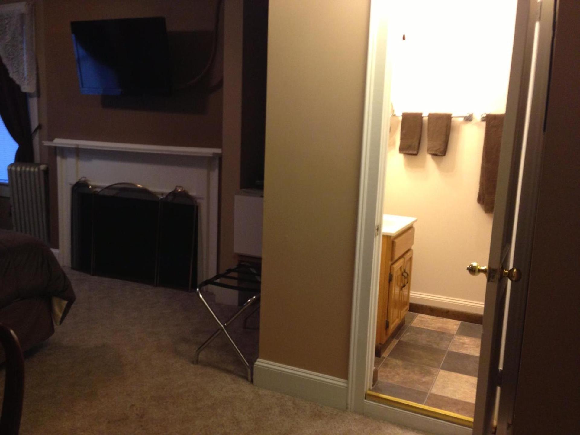 The Tunnicliff Inn photo 34