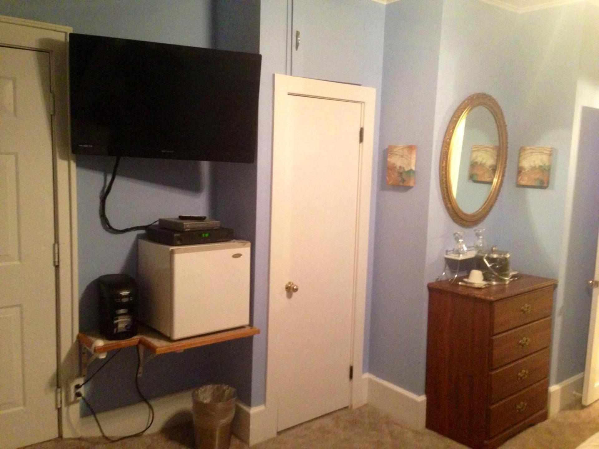 The Tunnicliff Inn photo 33