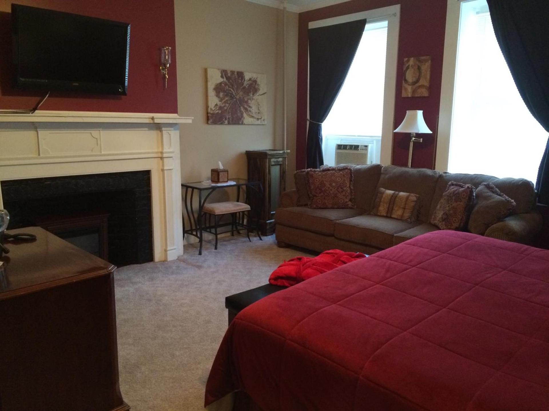 The Tunnicliff Inn photo 30
