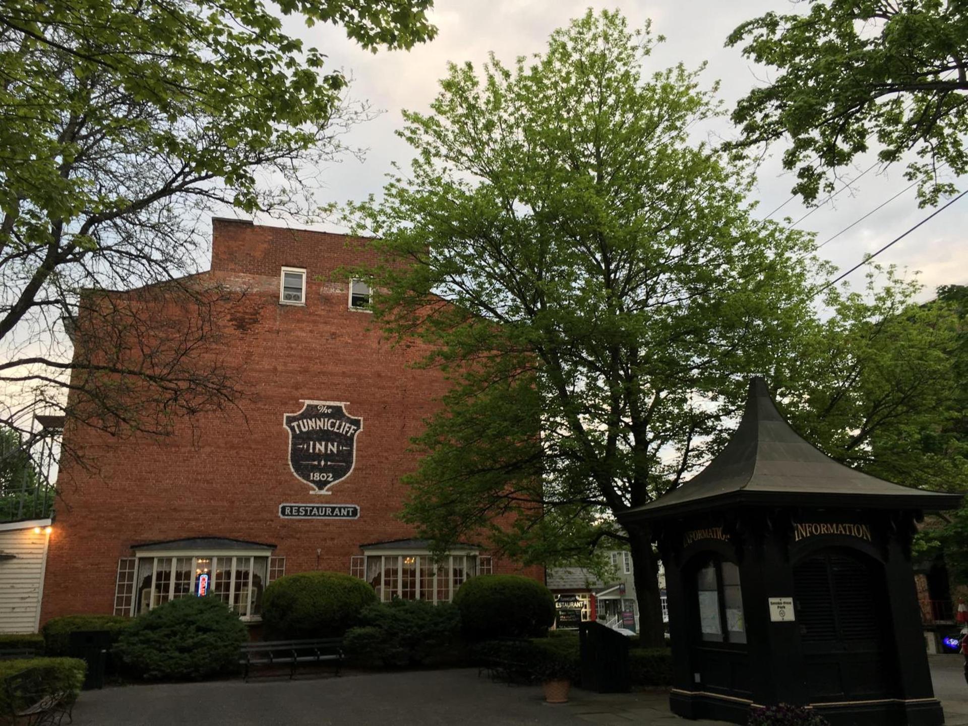 The Tunnicliff Inn photo 49