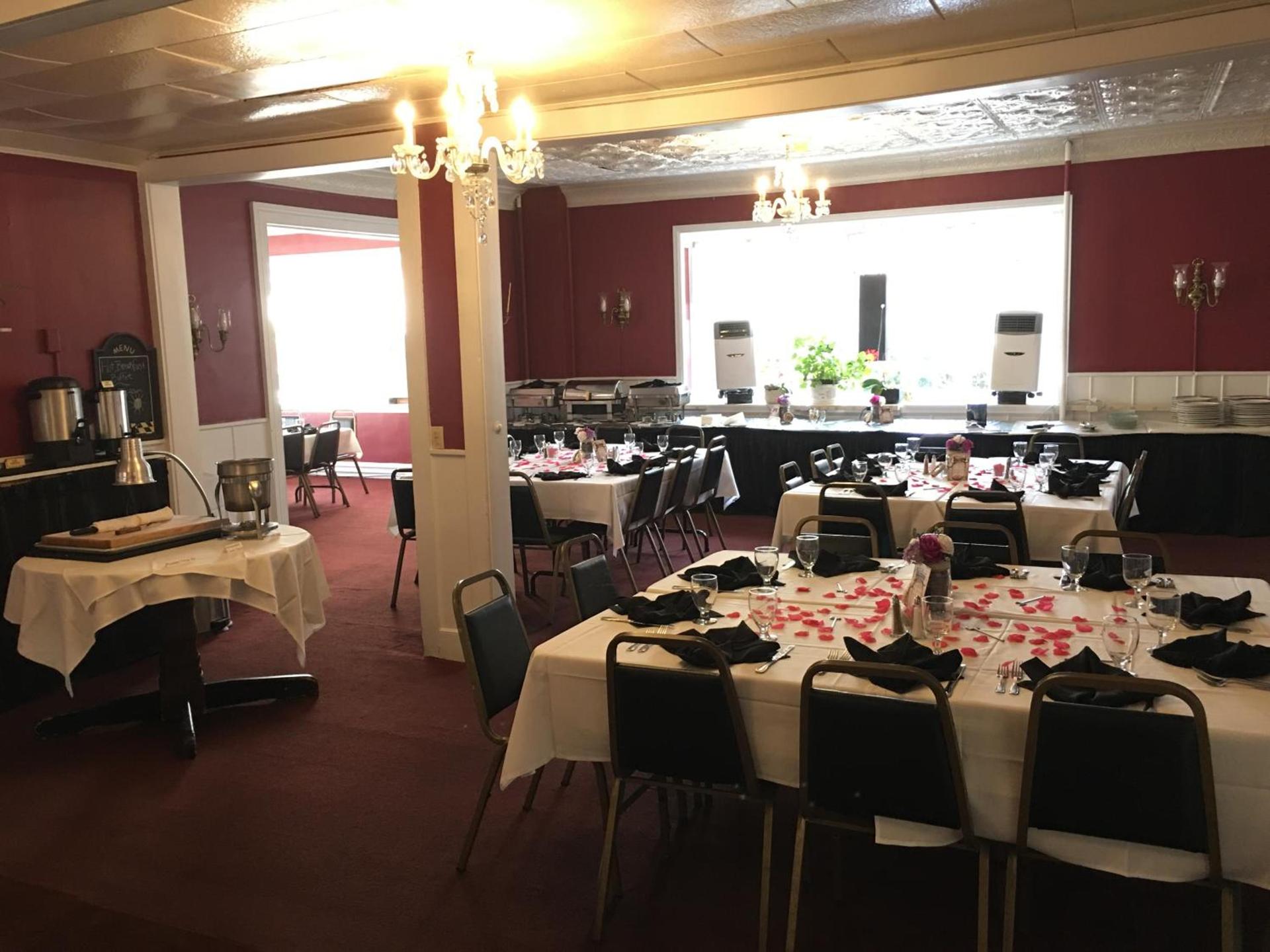 The Tunnicliff Inn photo 24