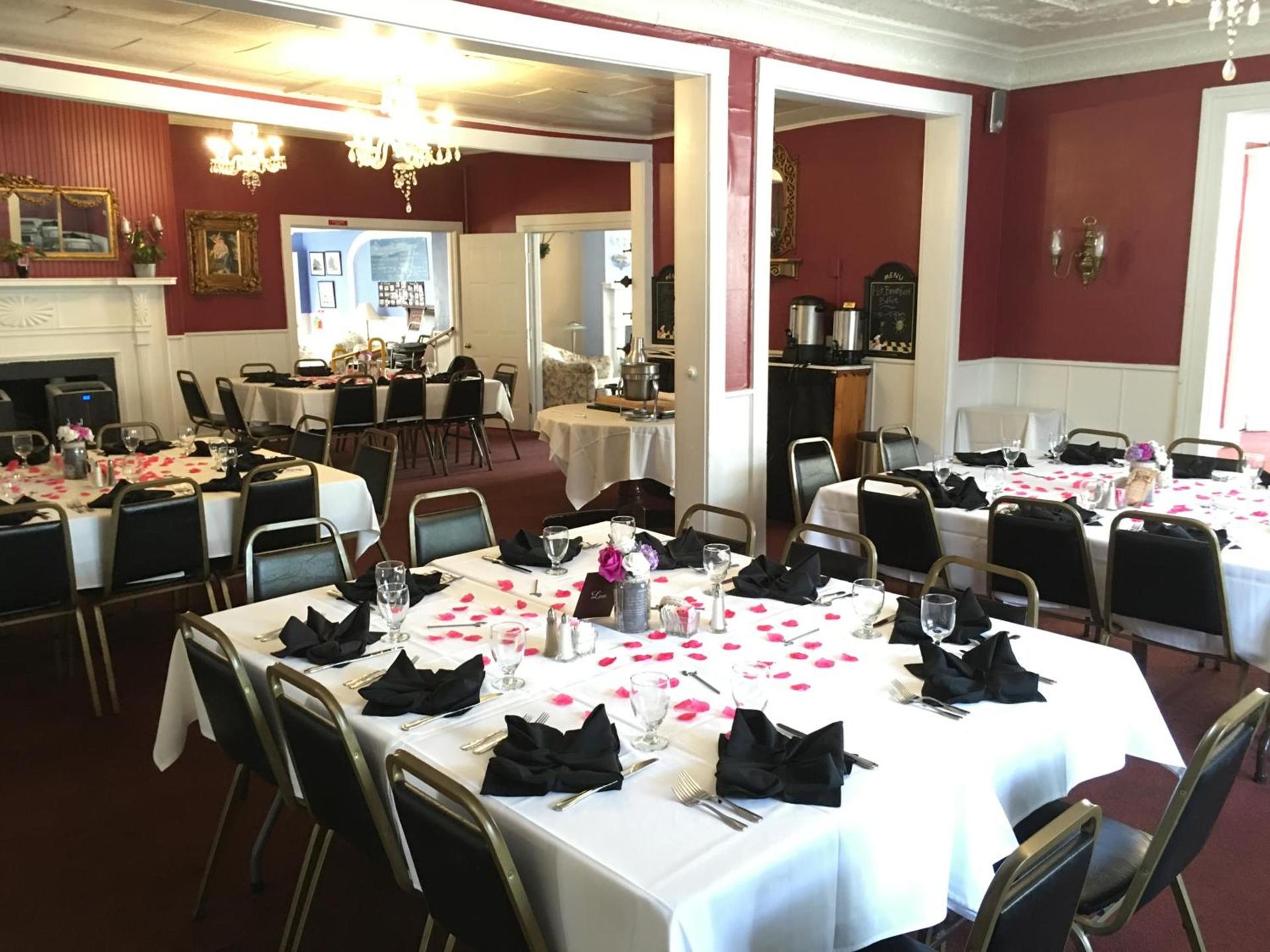 The Tunnicliff Inn photo 25