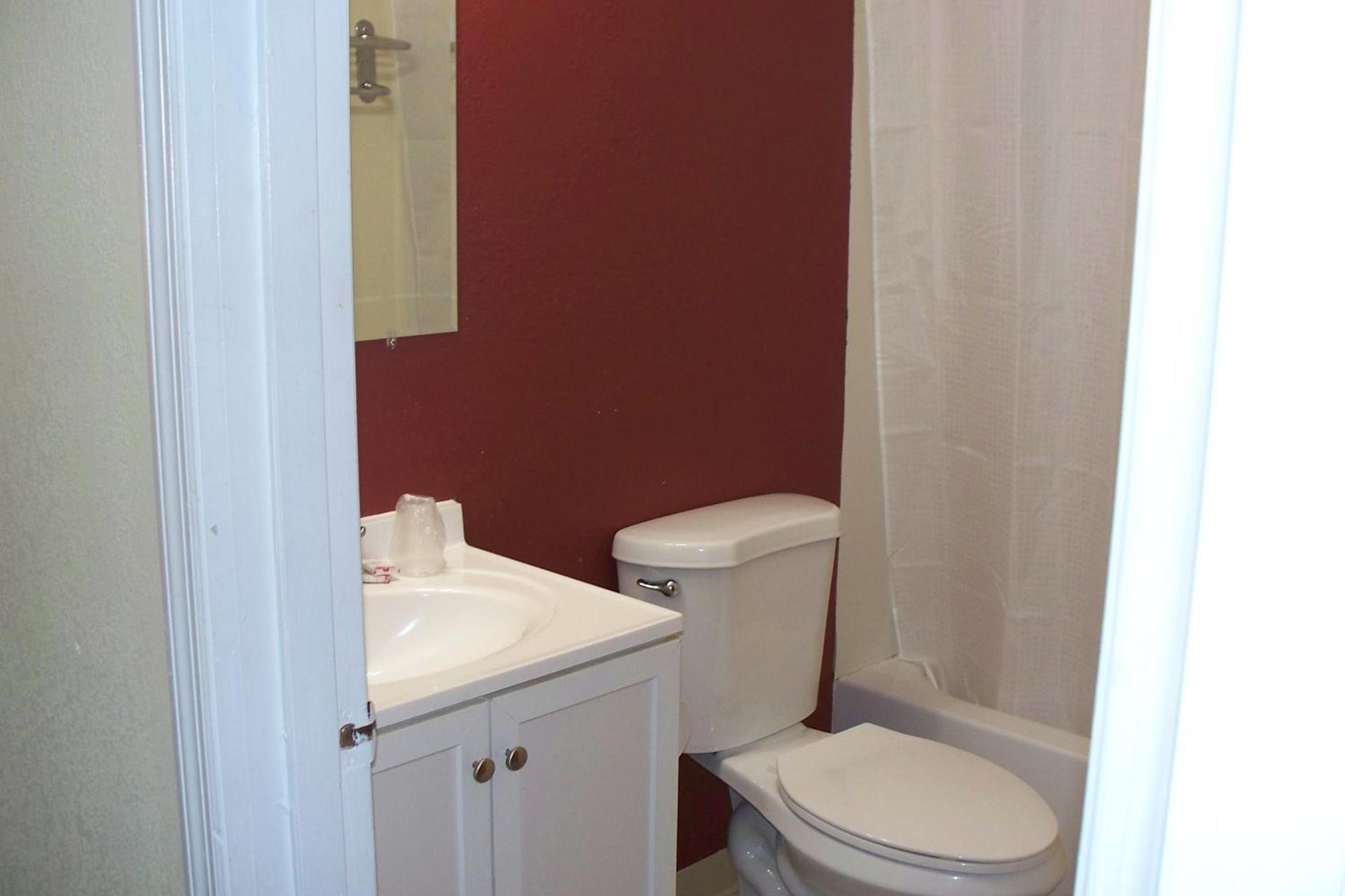 Budget Inn & Suites photo 5