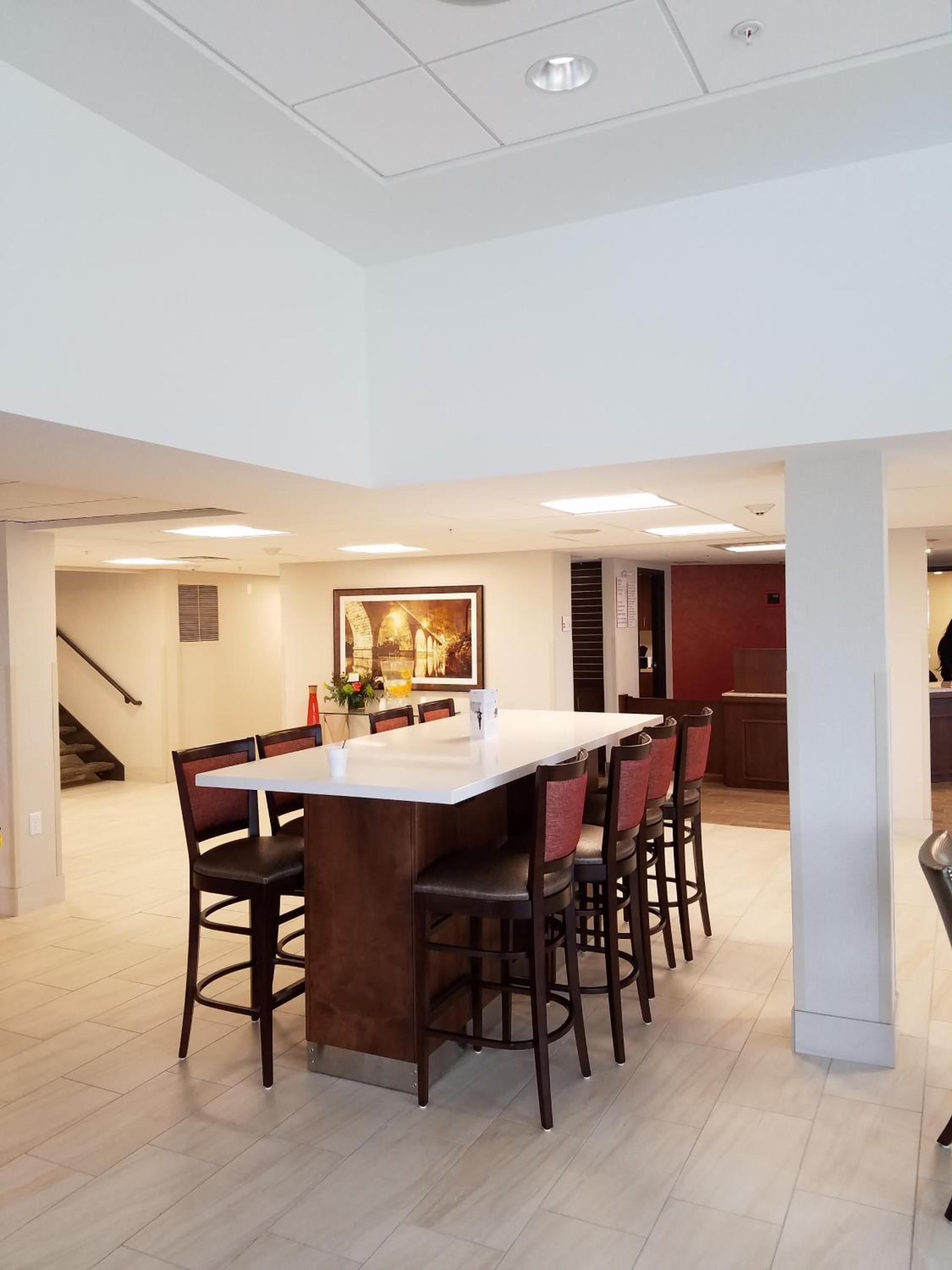Ramada by Wyndham Minneapolis Golden Valley photo 27