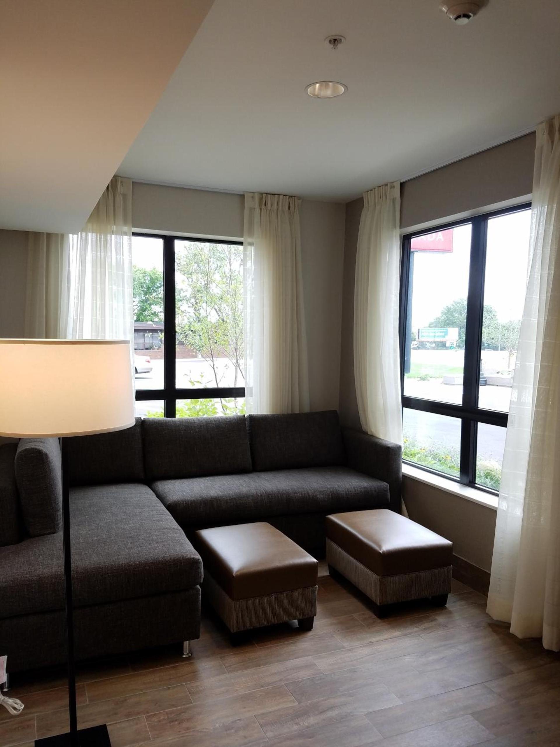 Ramada by Wyndham Minneapolis Golden Valley photo 29