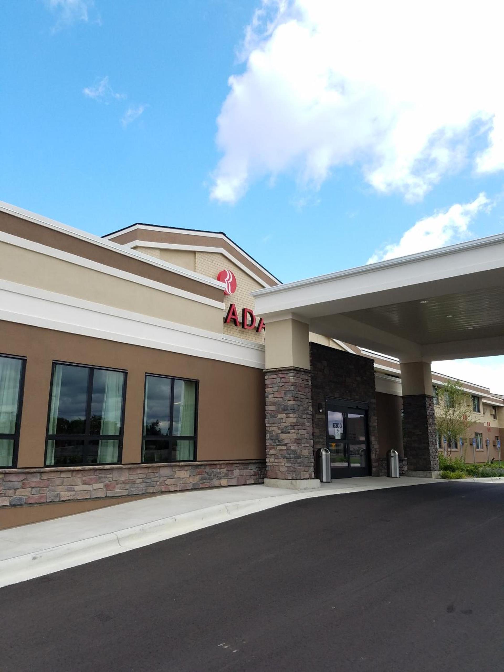 Ramada by Wyndham Minneapolis Golden Valley photo 31