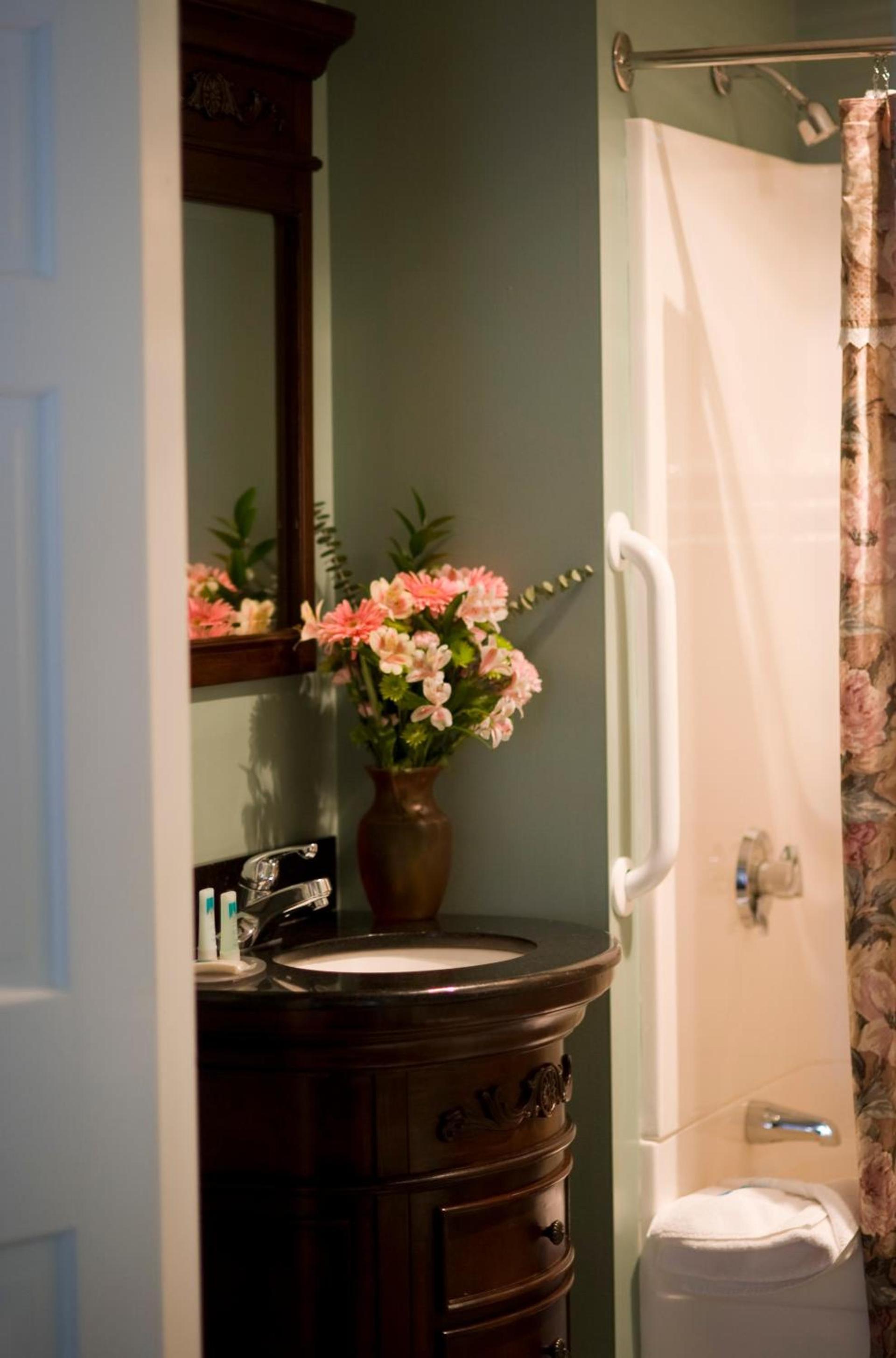 Bar Harbor Manor photo 20
