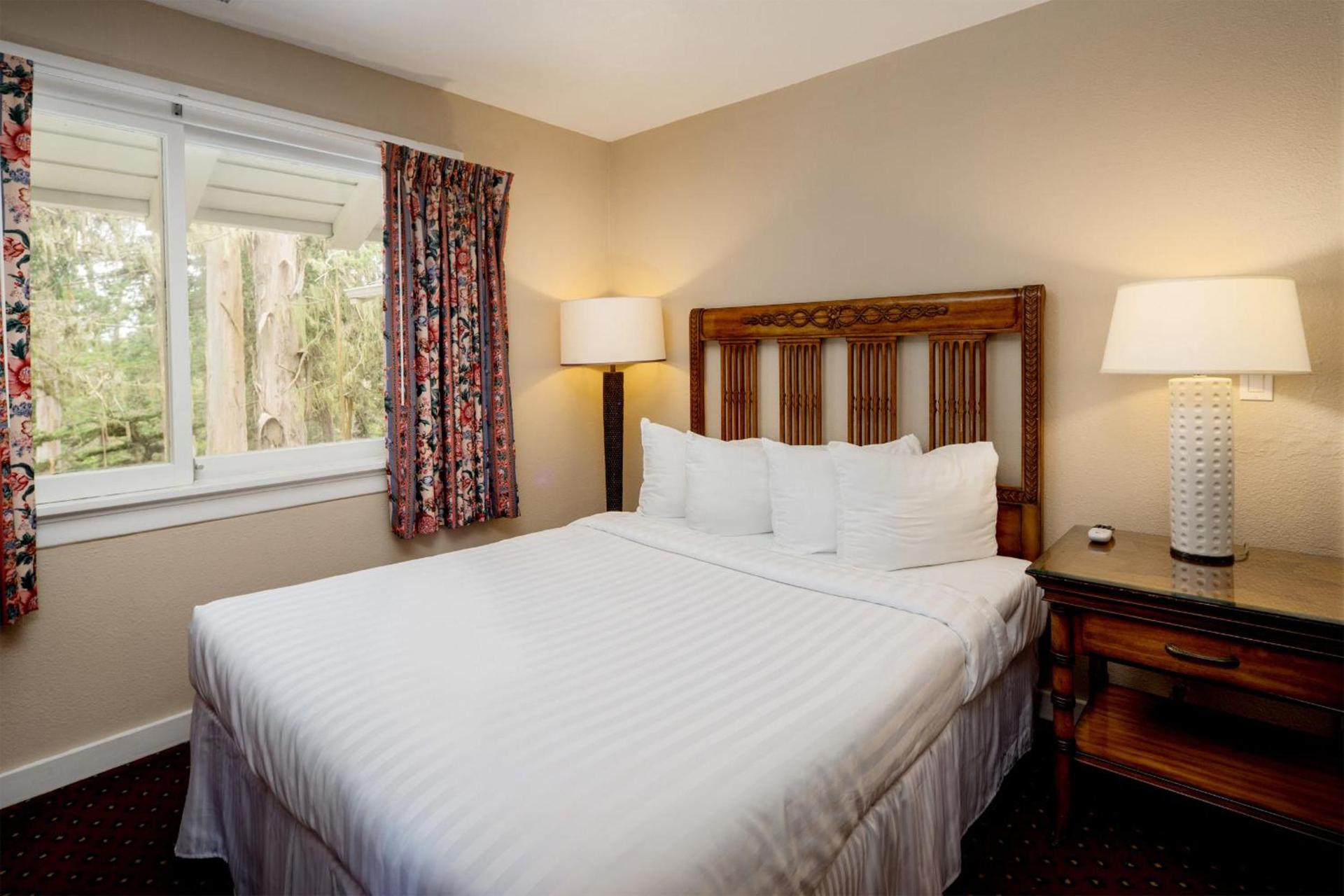 Butterfly Grove Inn photo 41