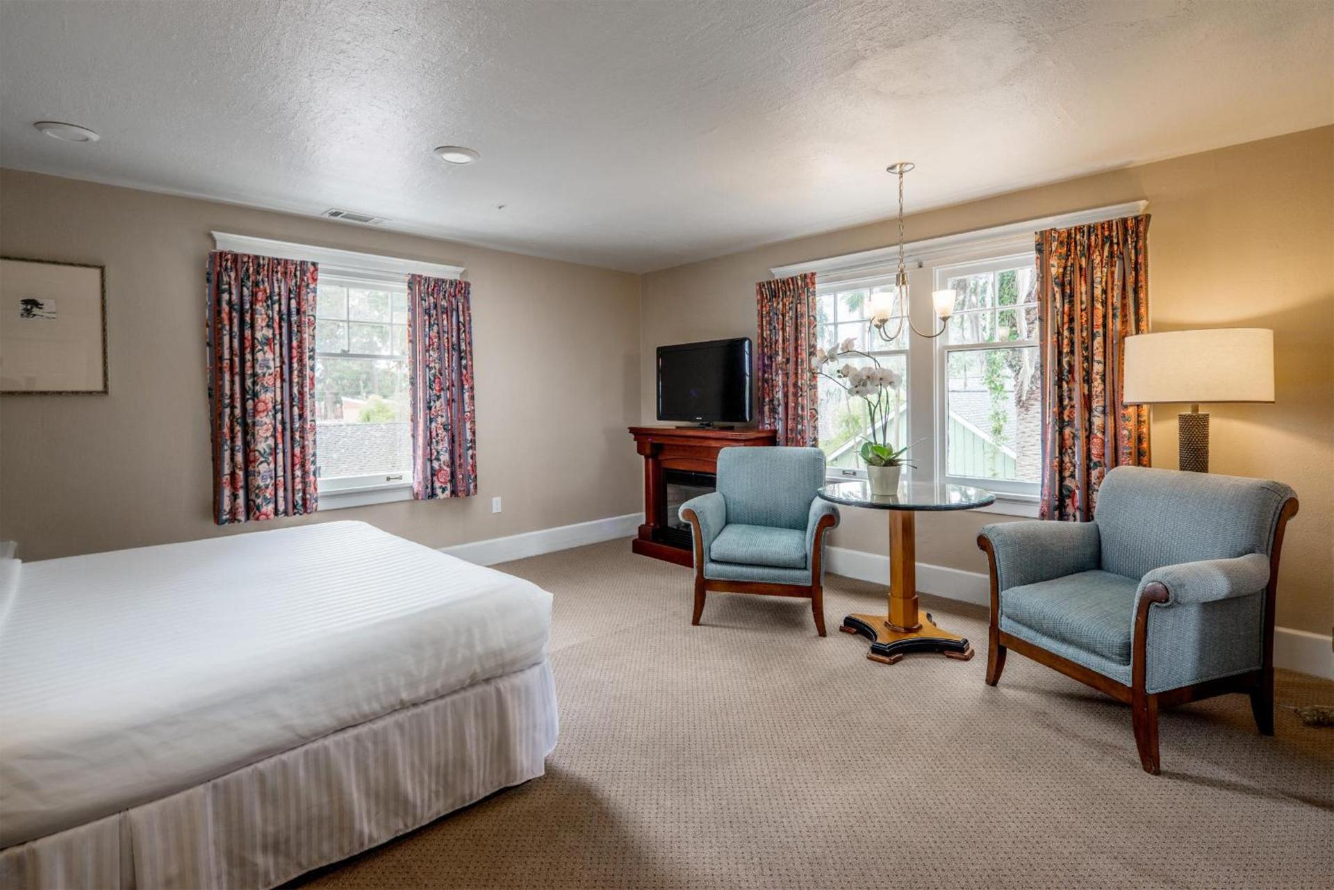 Butterfly Grove Inn photo 18