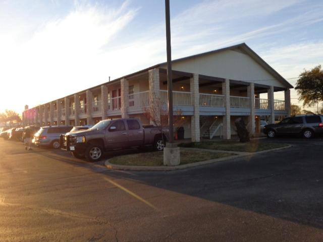 Windcrest Inn and Suites photo 15