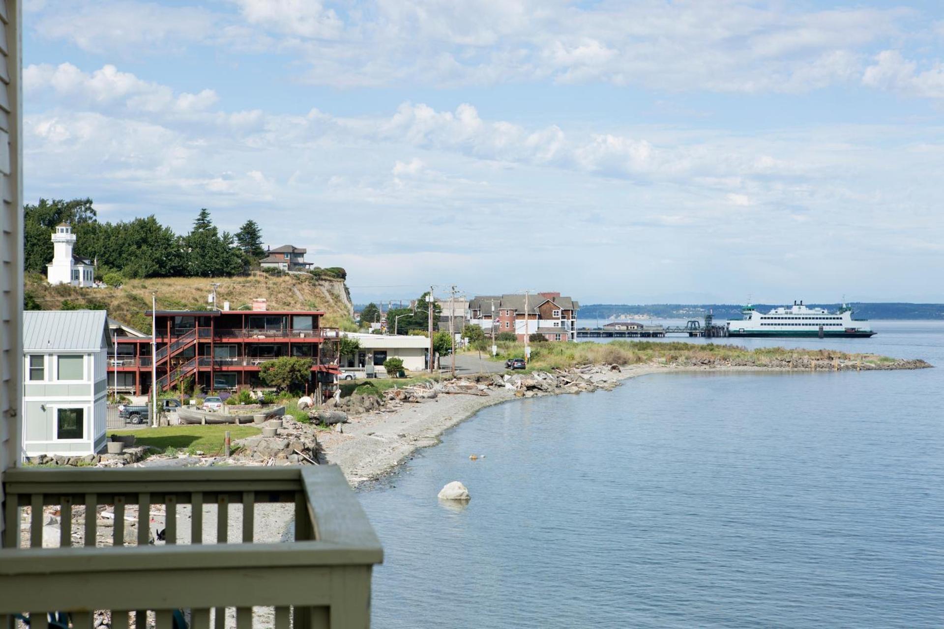Water Front Inn photo 44