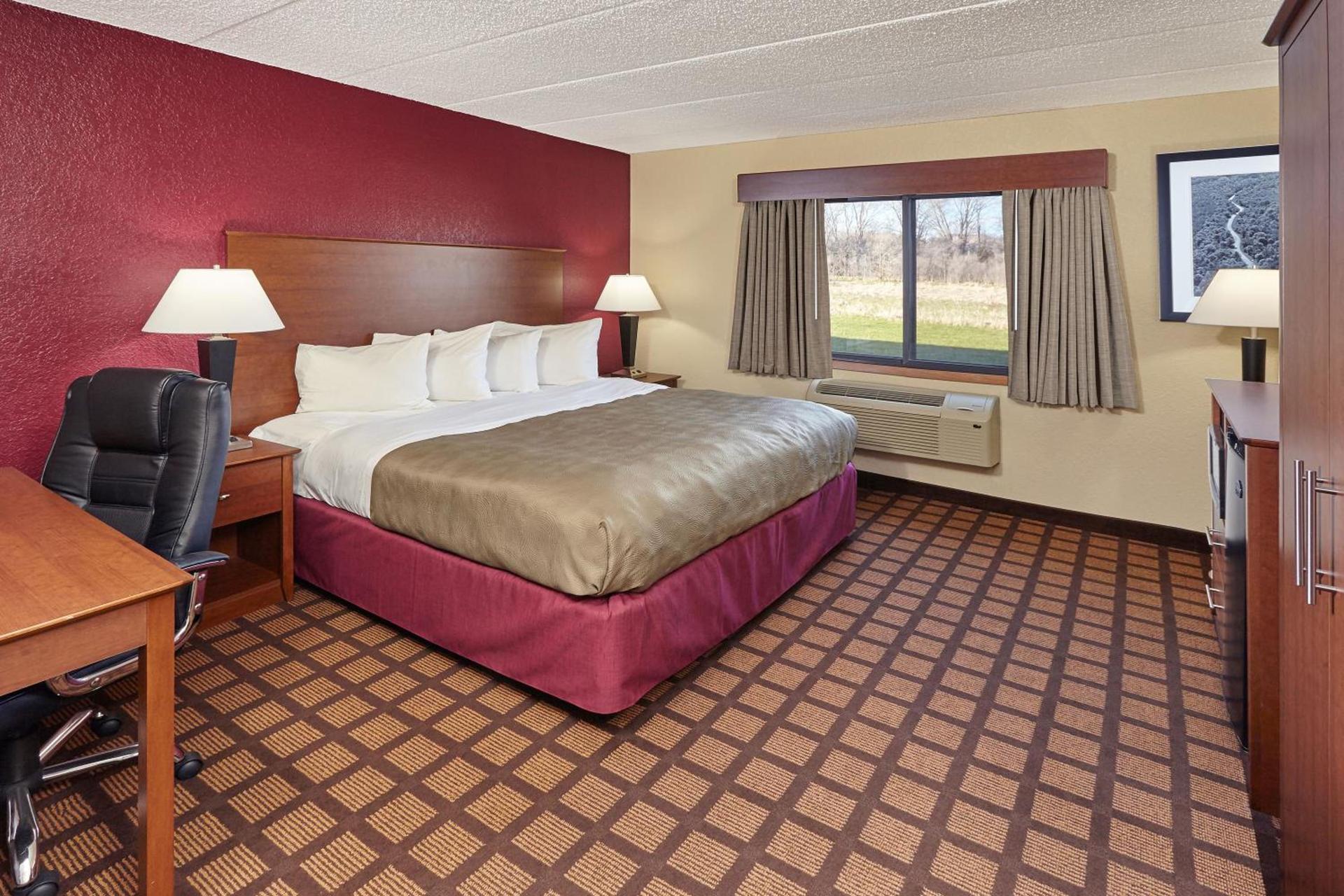 AmericInn by Wyndham Burlington photo 43
