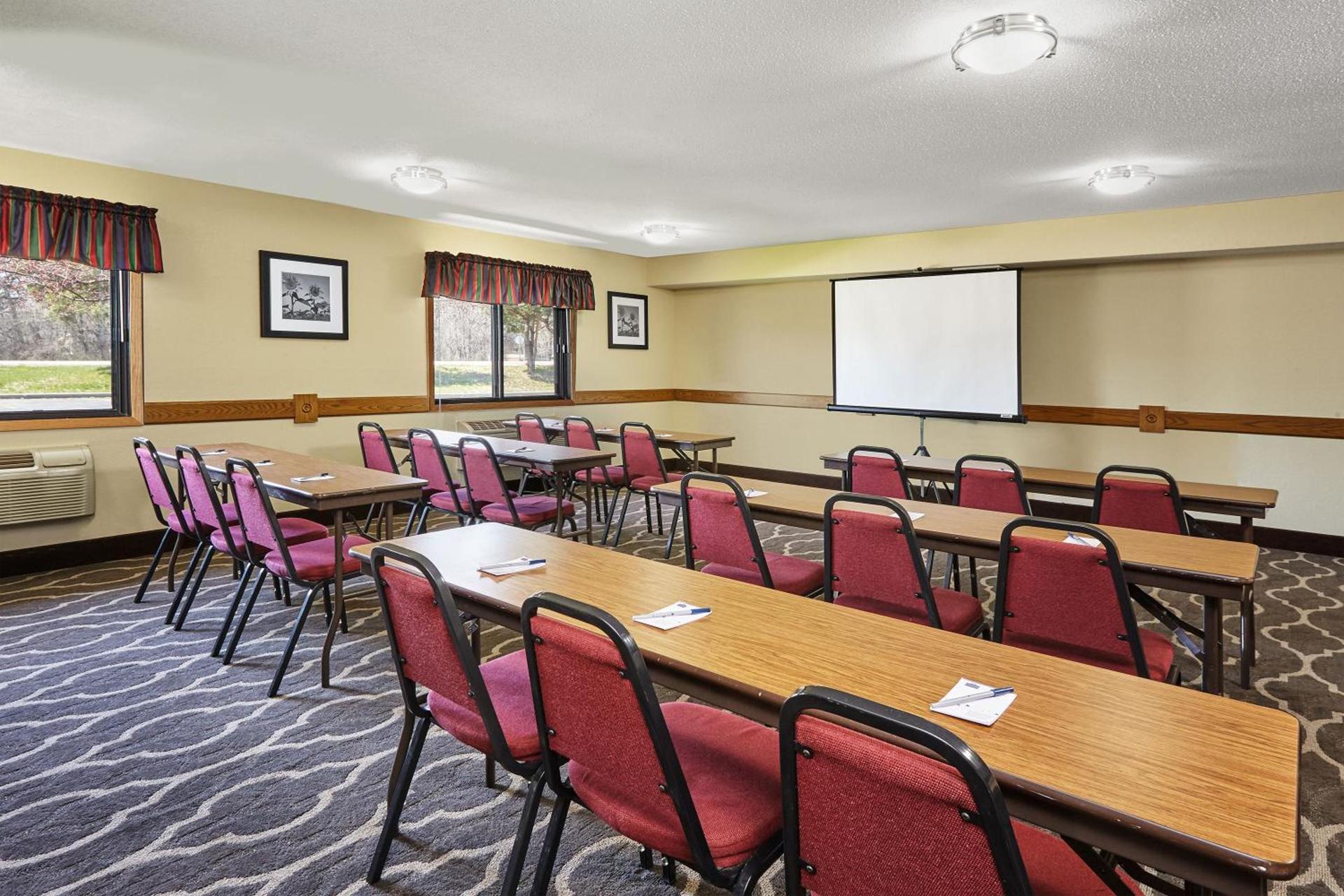 AmericInn by Wyndham Burlington photo 39