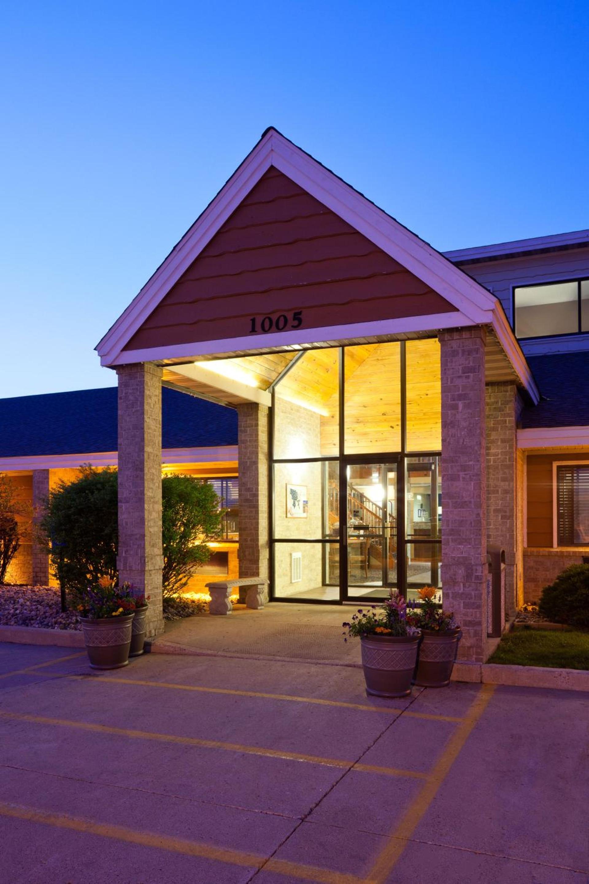 AmericInn by Wyndham Spencer — hotel in Spencer