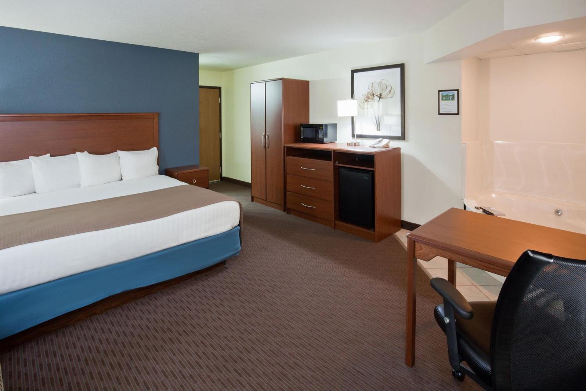 AmericInn by Wyndham Spencer photo 15