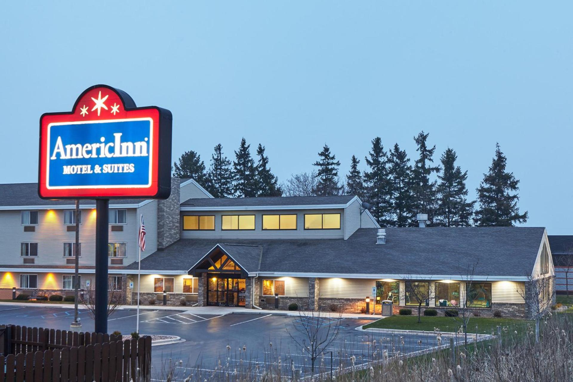 AmericInn by Wyndham Sheboygan photo 1