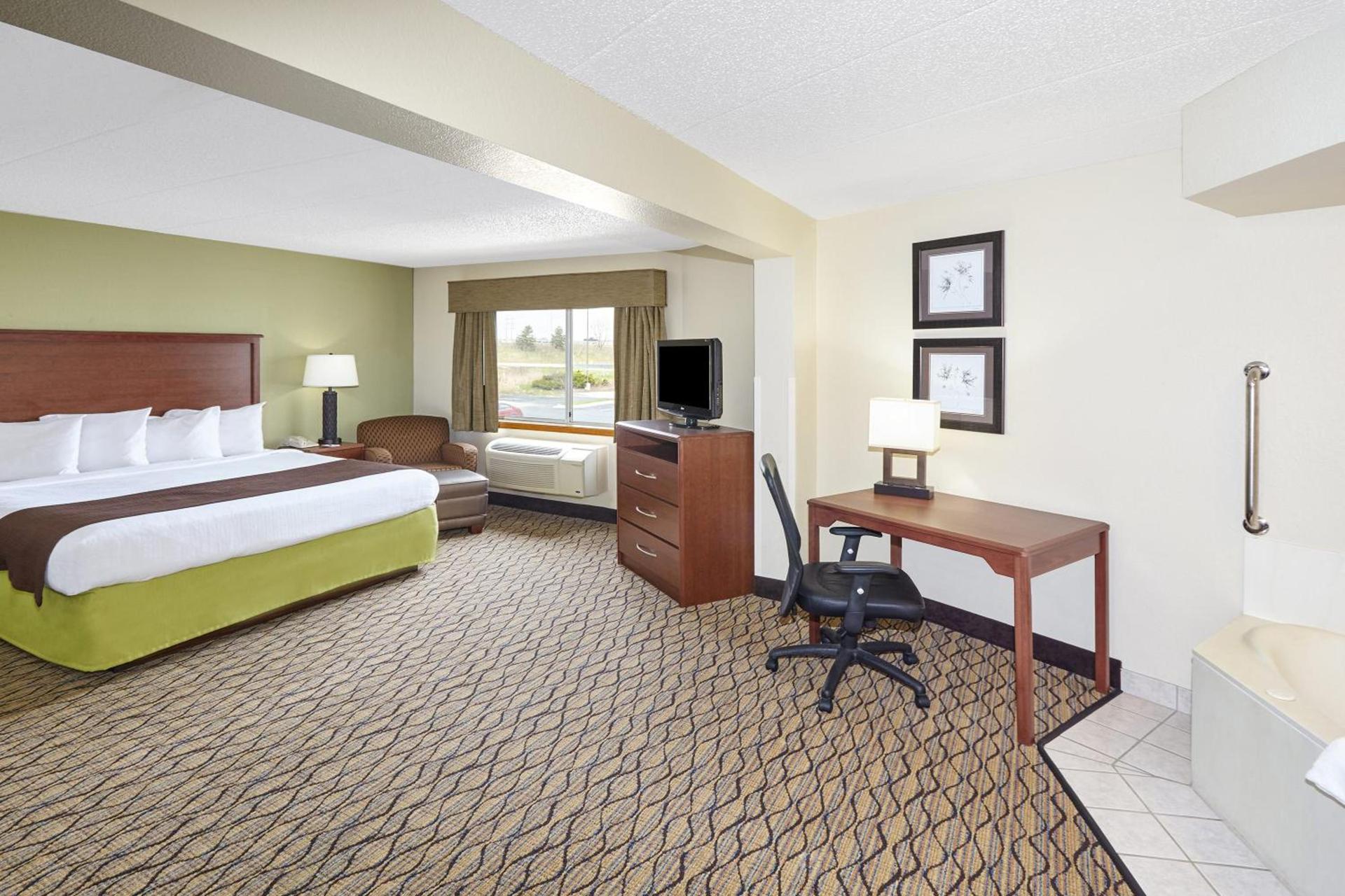 AmericInn by Wyndham Sheboygan photo 24