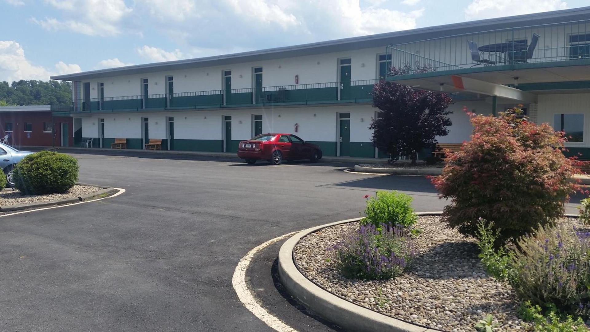 Huntingdon Motor Inn photo 4