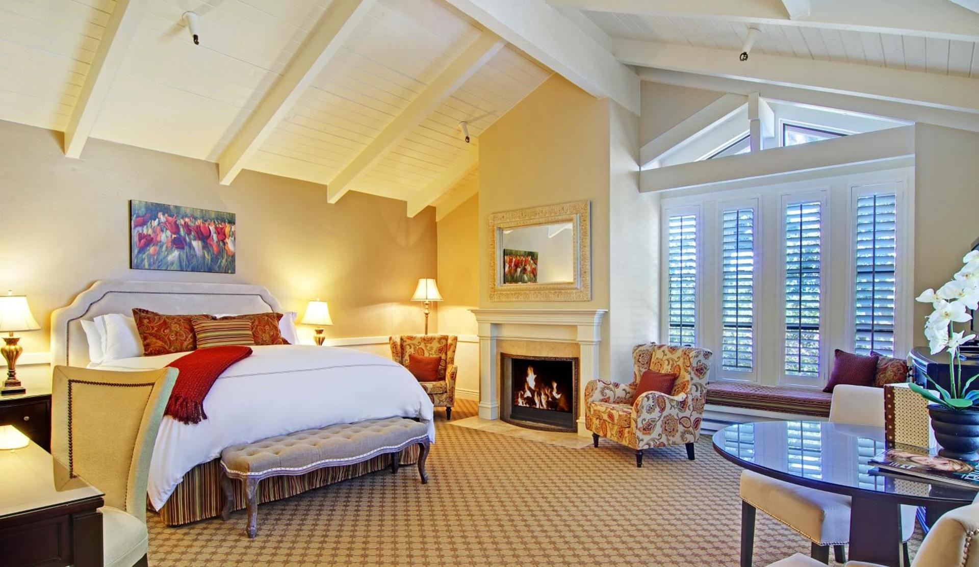 Carriage House Inn photo 4