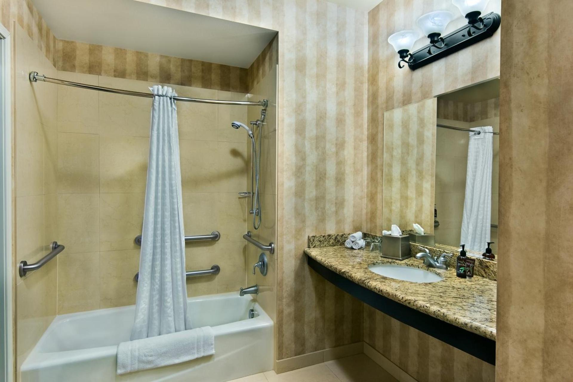 Oxford Suites Boise photo 8