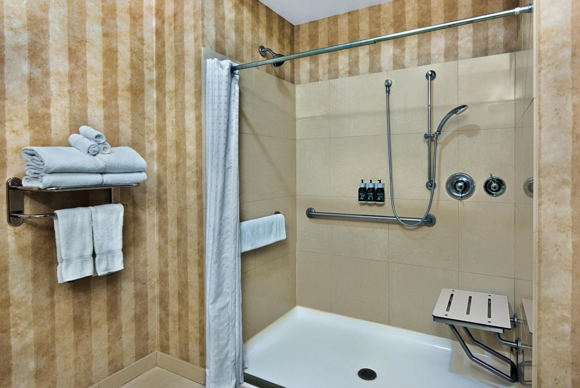 Oxford Suites Boise photo 41
