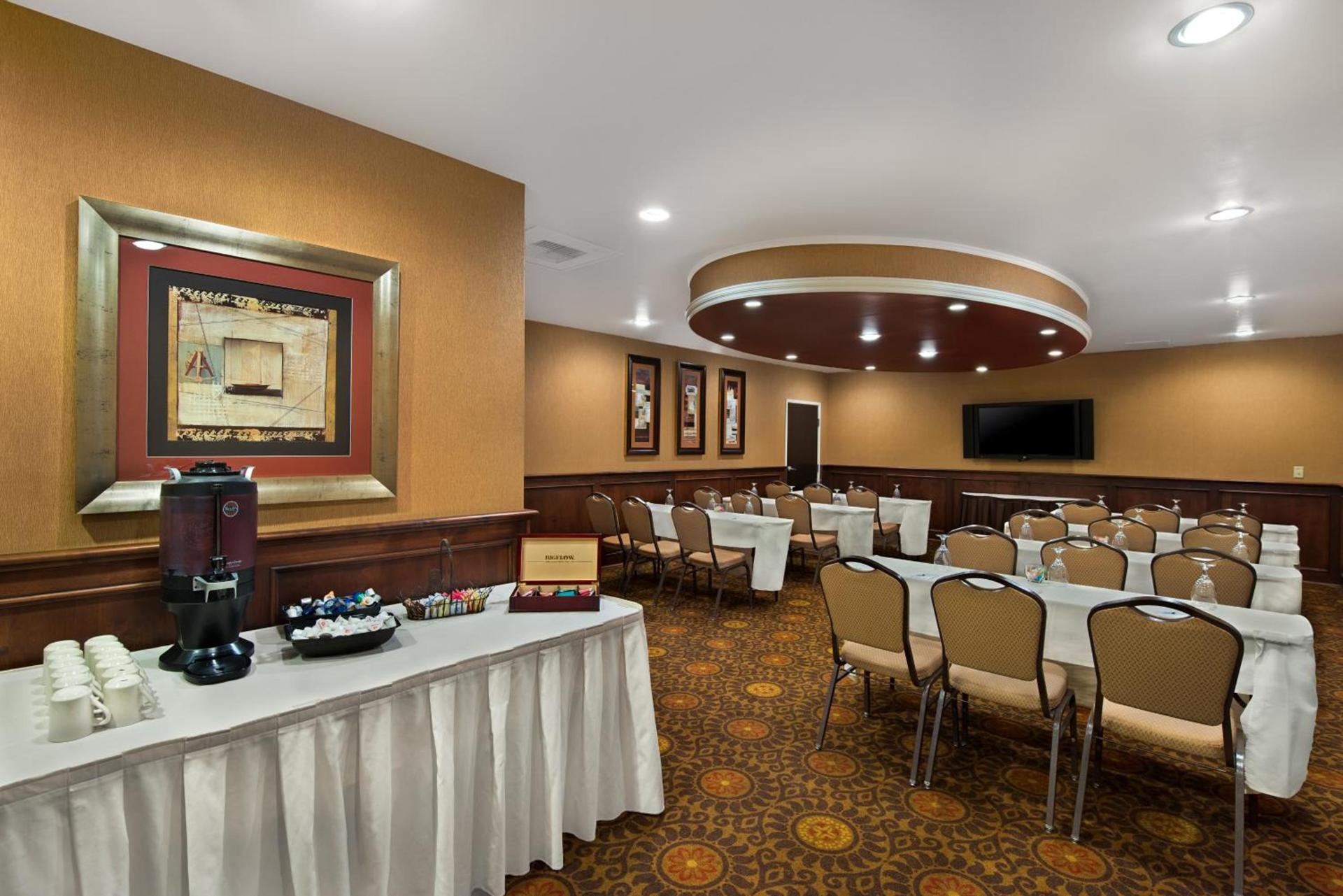 Oxford Suites Boise photo 38