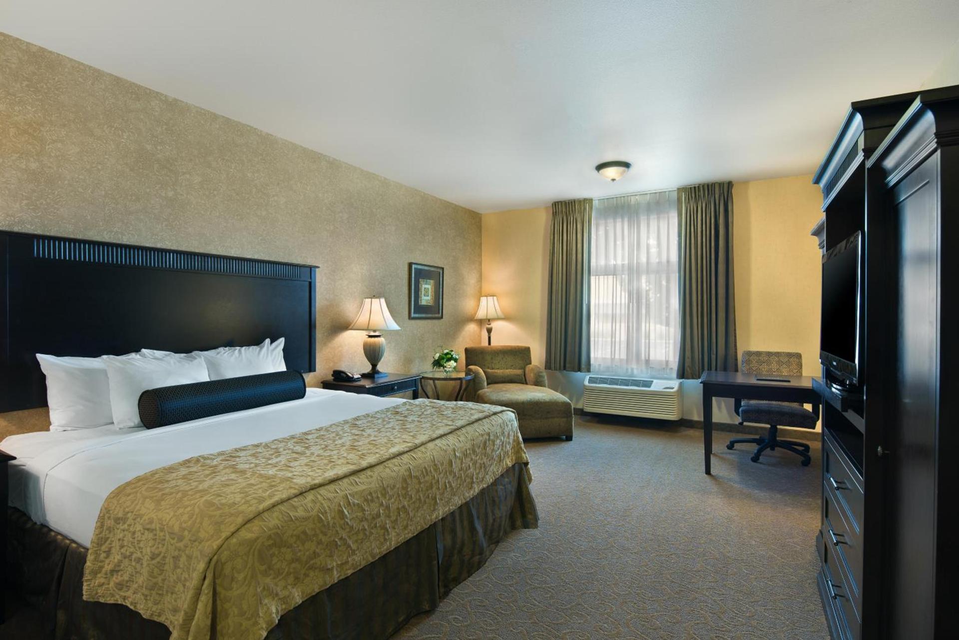 Oxford Suites Boise photo 22